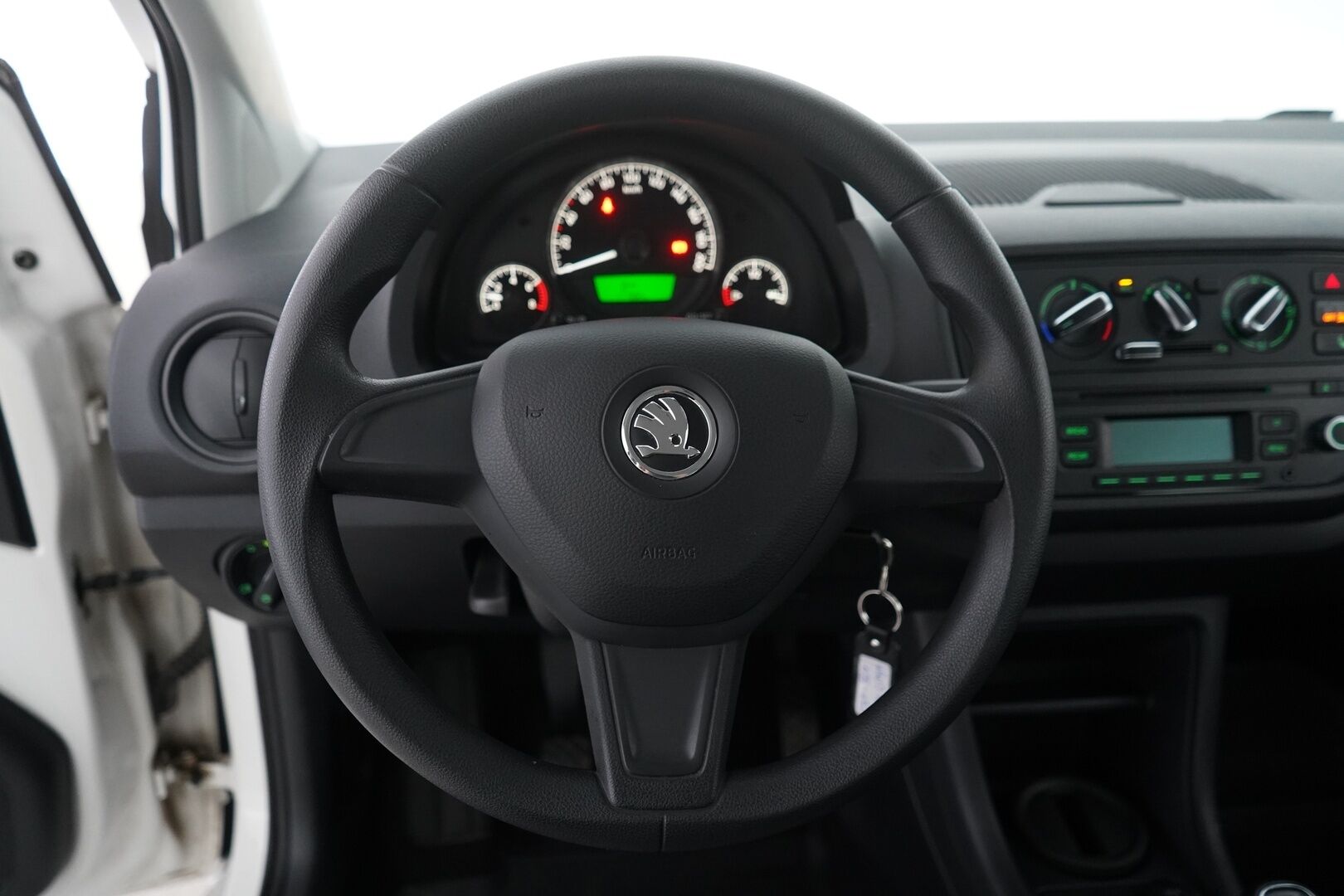 Skoda Citigo 2014 1,0 60 Ambition 5-ov. *Lohko / Ilmastointi / Suomi-auto* - Viimeisin huolto 3/25 / Kahdet hyvät renkaat / Seuraava katsastus 6/26