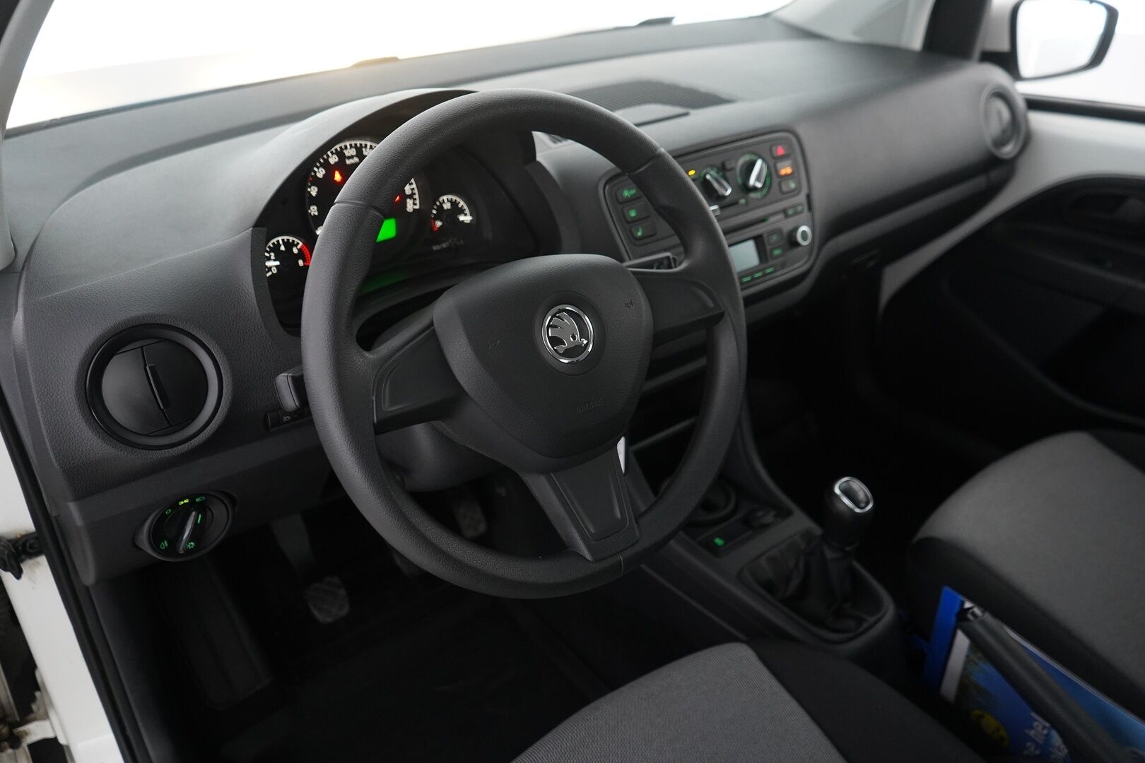 Skoda Citigo 2014 1,0 60 Ambition 5-ov. *Lohko / Ilmastointi / Suomi-auto* - Viimeisin huolto 3/25 / Kahdet hyvät renkaat / Seuraava katsastus 6/26
