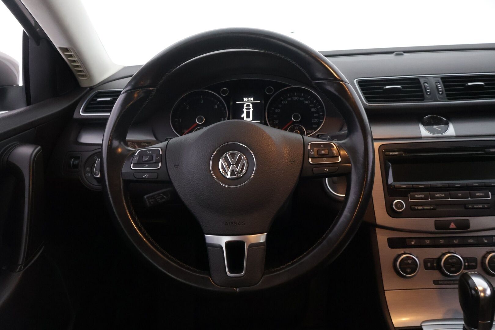 Volkswagen Passat 2014 Variant Comfortline Edition 40 1,6 TDI 77 kW (105 hv) BMT DSG-automaatti - | Suomi-auto | Webasto | P-tutkat | 2x Renkaat | Aux | Ruskea sisusta |