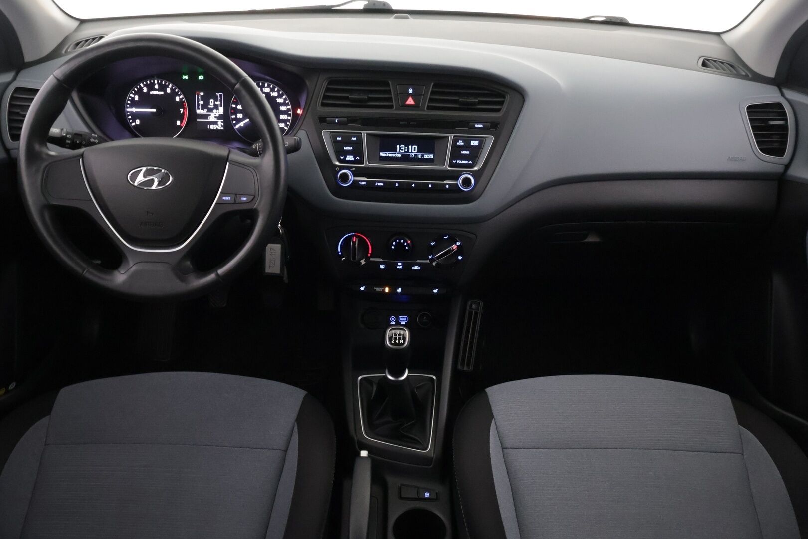 Hyundai i20 5d 2016 1,2 5MT ISG Classic *Ratinlämmitys / Ilmastointi / Lohko+ Sisä* - *Edullinen / Käytännöllinen / Käyttis!* - HULLUT JOULUT KORKOTARJOUS 2,49% 