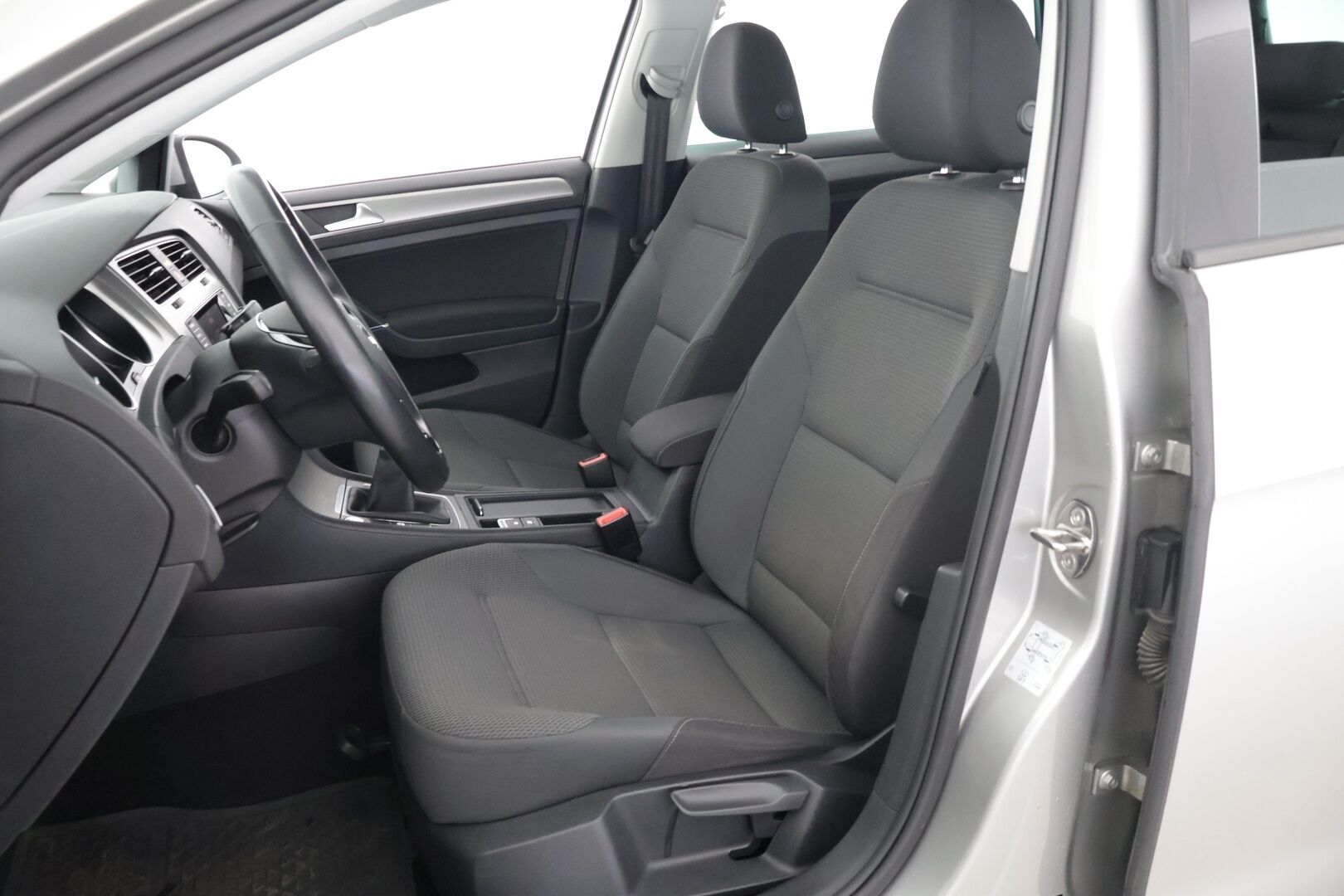Volkswagen Golf 2014 Comfortline 1,4 TSI 90 kW (122 hv) BlueMotion Technology - Suomi-auto | Vakkari |  Xenon | Tutkat | Keyless Start | Kahdet renkaat