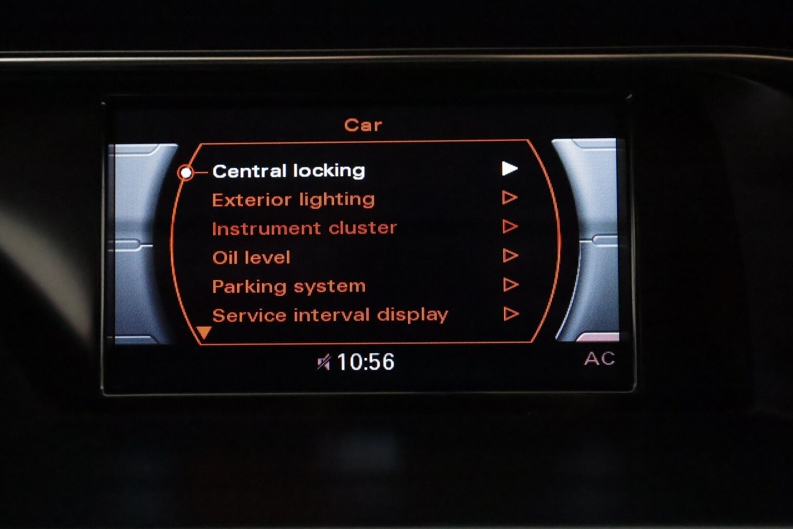 Audi A4 2014 Sedan Land of quattro Edition 2,0 TFSI 165 kW quattro S tronic S-Line **Xenon / Koukku / Sporttipenkit / P.Tutkat / Vakkari** - Flatbottom Ratti / Suomi-auto / Kahdet Renkaat - HULLU BLACKWEEK KORKOTARJOUS 2,49%