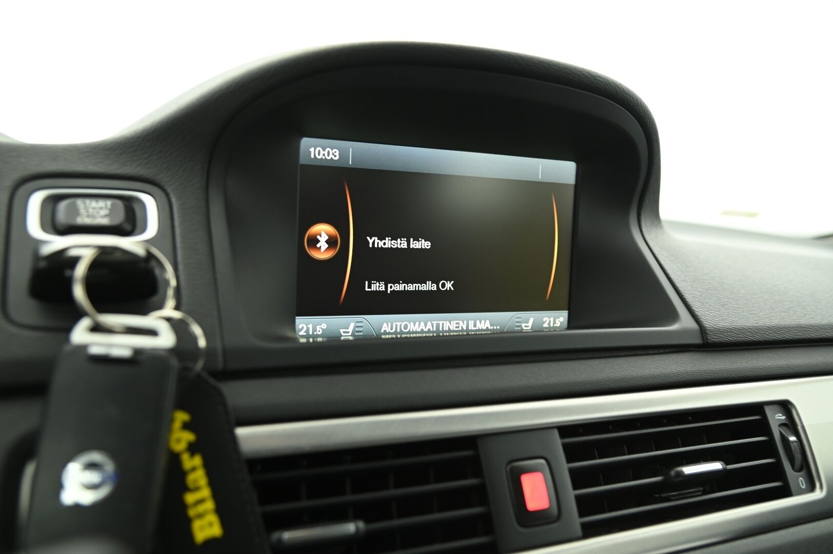 Volvo V70 2014 D3 Business aut - *Webasto / VOC / Koukku / Suomi-auto / Puolinahat / Navi*