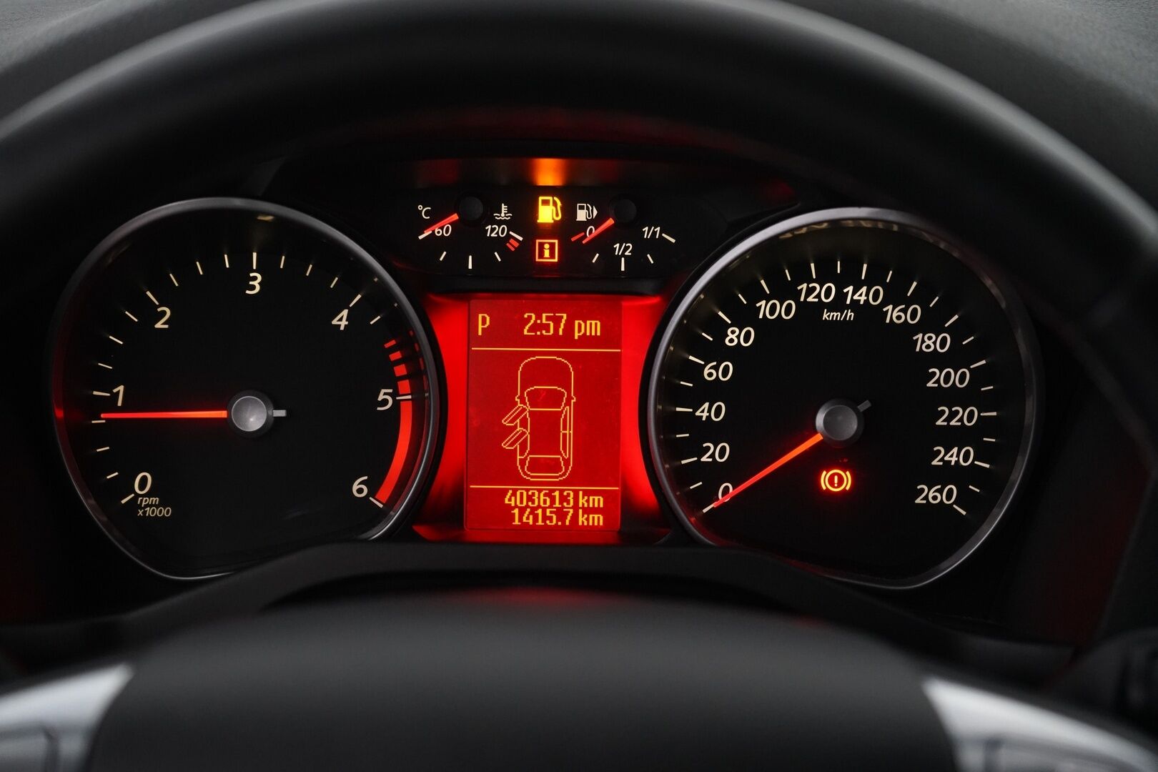 Ford Mondeo 2014 YritysOutlet - Myydään vain yrityksille - Suomi-auto / Kahdet renkaat vanteilla / Särmä huoltohistoria / Juuri katsastettu!