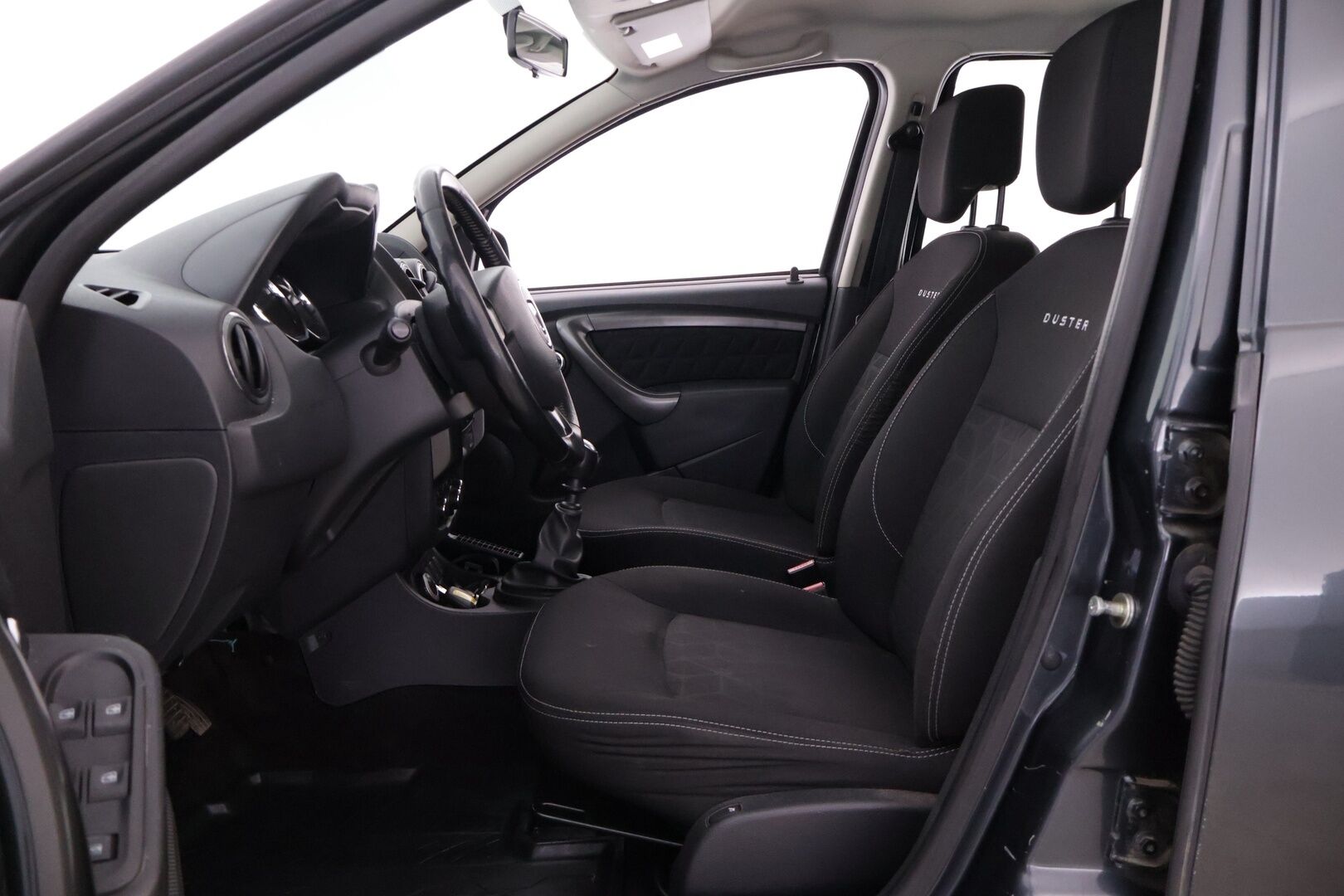 Dacia Duster 2014 dCi 110 4x4 Laureate *Vetokoukku / Lohko+S.Lämmitin / Ilmastointi* - *Kahdet hyvät renkaat / Hyvin huollettu!!*