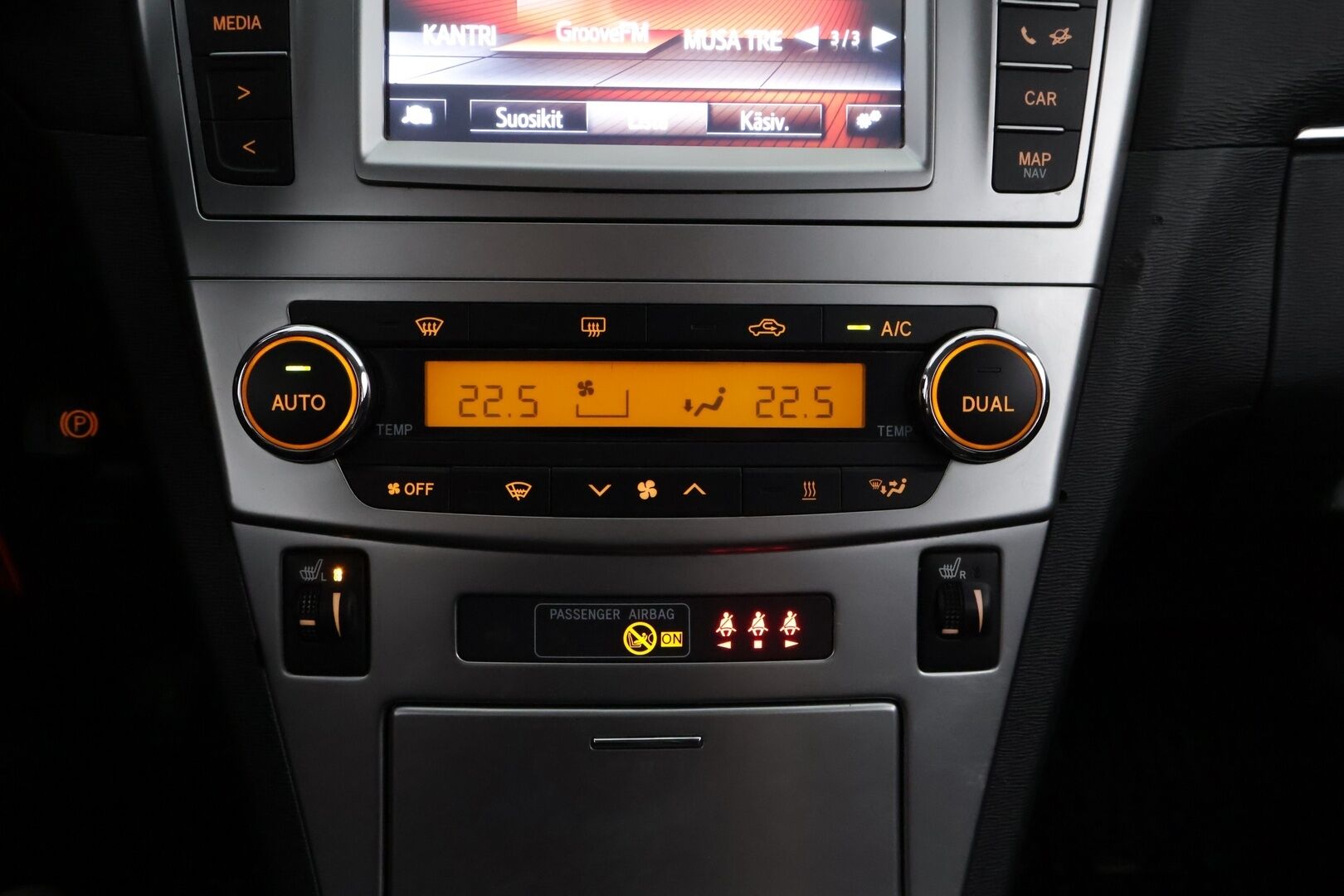 Toyota Avensis 2014 2,0 D-4D DPF Active Wagon - MYYDÄÄN HUUTOKAUPAT.COM! - MYYDÄÄN HUUTOKAUPAT.COM!