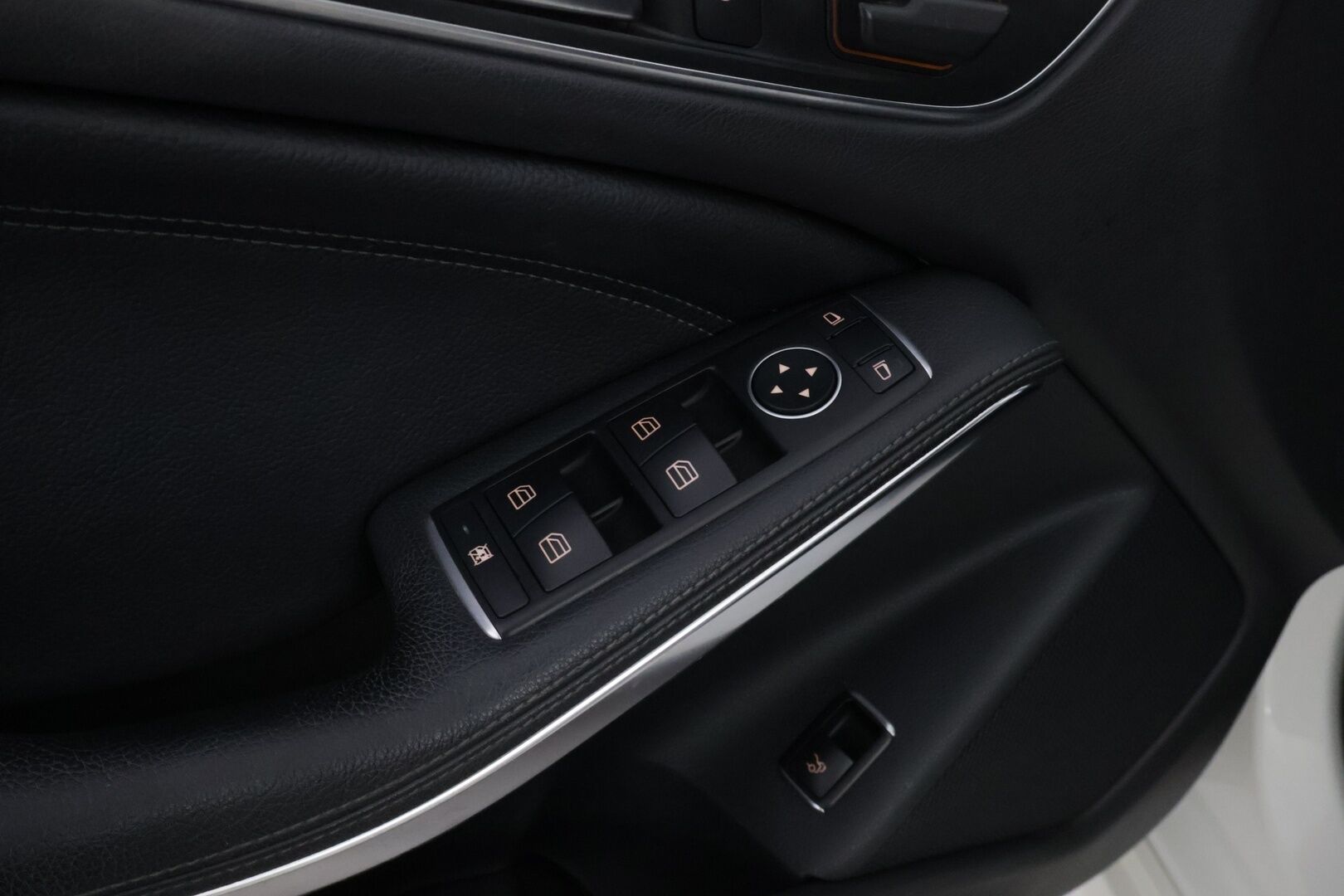 Mercedes-Benz CLA 2015 180 BE A Premium Business AMG * 1OM Suomiauto / Panorama / Nahkasisusta / Muistipenkki / Peruutuskamera / Vakkari! - Juuri tullut Tampereelle! - HULLUT AVAJAISHULINAT KORKOTARJOUS 3,29 %