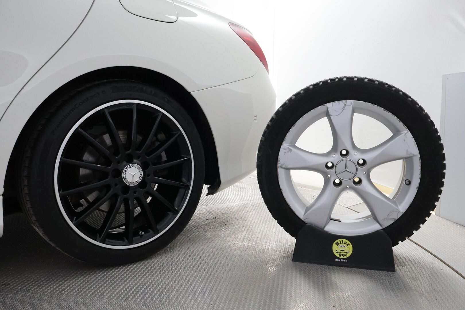 Mercedes-Benz CLA 2015 180 BE A Premium Business AMG * 1OM Suomiauto / Panorama / Nahkasisusta / Muistipenkki / Peruutuskamera / Vakkari! - Juuri tullut Tampereelle! - HULLUT AVAJAISHULINAT KORKOTARJOUS 3,29 %