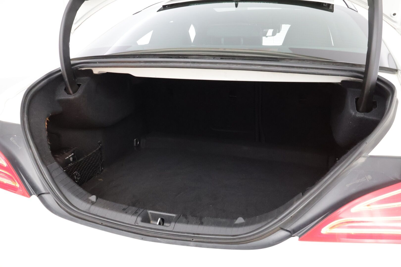 Mercedes-Benz CLA 2015 180 BE A Premium Business AMG * 1OM Suomiauto / Panorama / Nahkasisusta / Muistipenkki / Peruutuskamera / Vakkari! - Juuri tullut Tampereelle! - HULLUT AVAJAISHULINAT KORKOTARJOUS 3,29 %