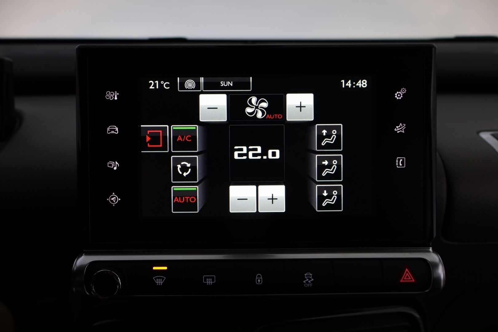 Citroen C4 Cactus 2015 e-HDi 92 Shine Bright ETG6 Automaatti - YritysOutlet - Myydään vain yrityksille - – Tämä auto myydään YritysOutlet -valikoimasta vain yritykselle