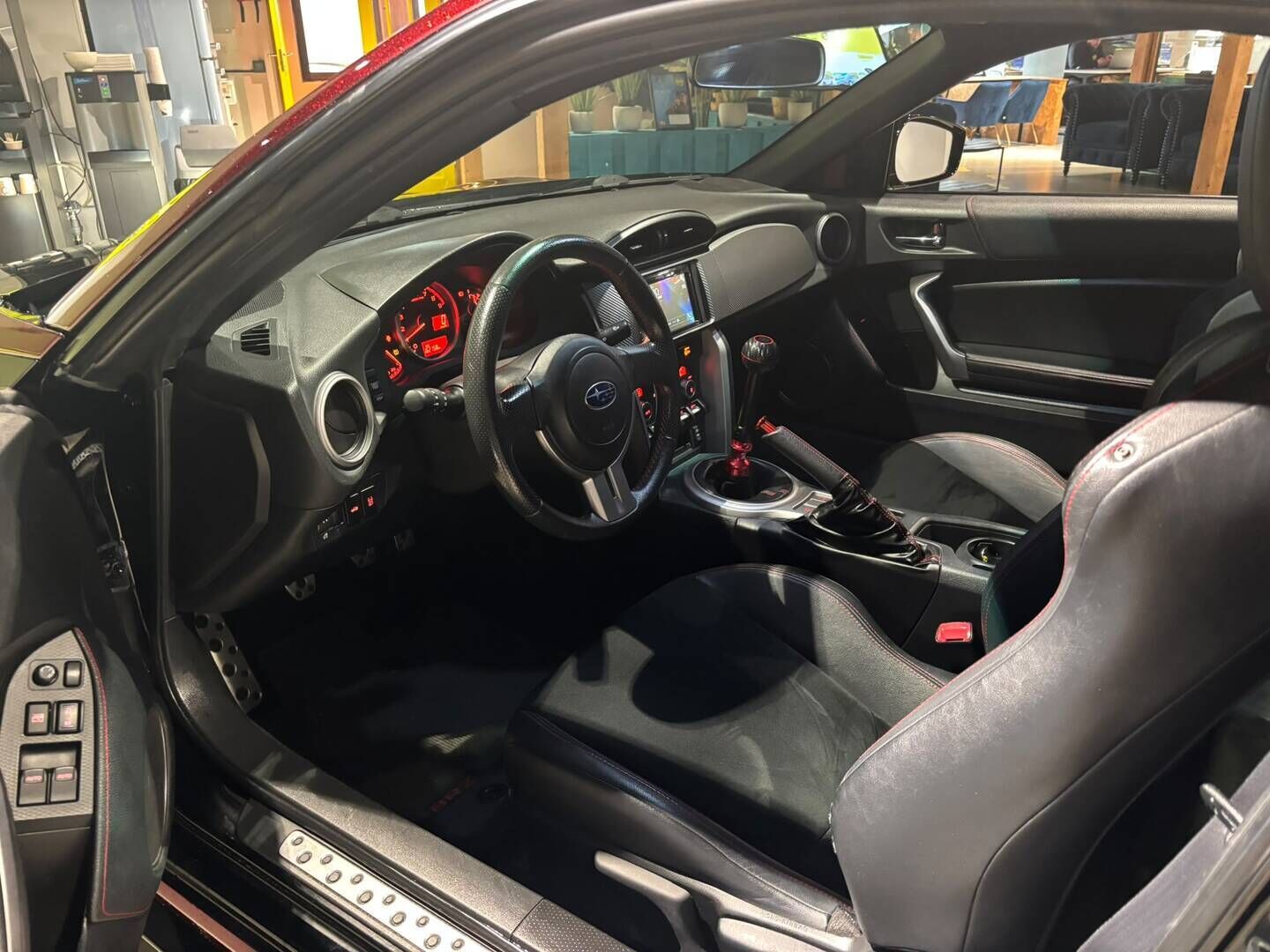 Subaru BRZ 2015 6MT - | CandyRed | P-Kamera | Vakionopeudensäädin | Lohkolämmitin | KEYLESS | Xenon | - KORKO VAIN 3,99 %