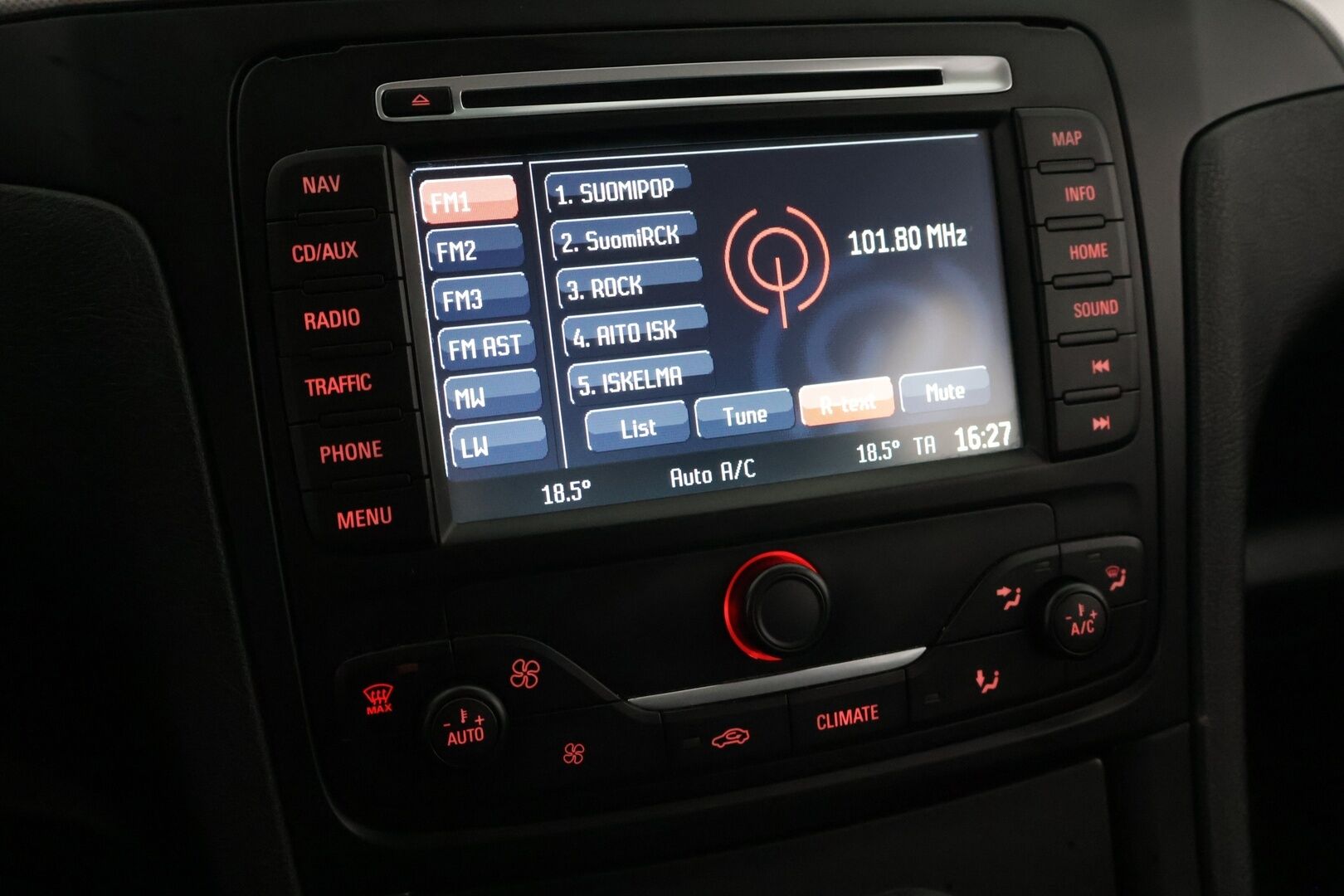 Ford S-Max 2015 2,0 TDCi 140 hv 7P - Suomi-Auto | Webasto | Tutkat | Navi | Siisti | Maltilliset kilsat