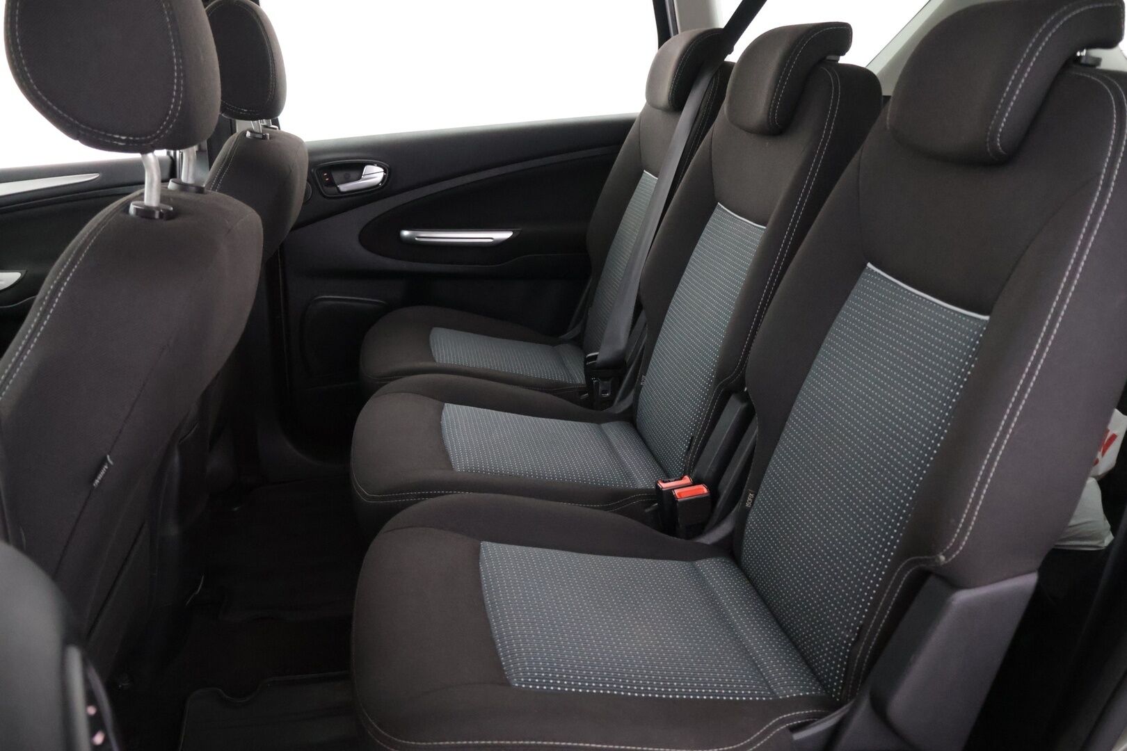 Ford S-Max 2015 2,0 TDCi 140 hv 7P - Suomi-Auto | Webasto | Tutkat | Navi | Siisti | Maltilliset kilsat