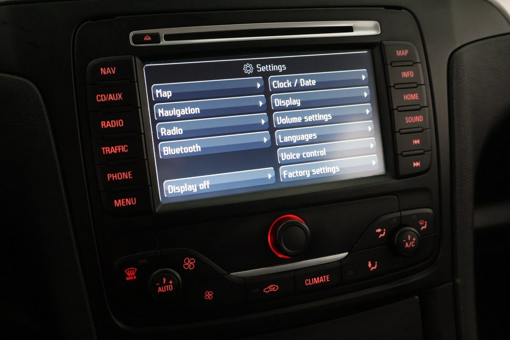 Ford S-Max 2015 2,0 TDCi 140 hv 7P - Suomi-Auto | Webasto | Tutkat | Navi | Siisti | Maltilliset kilsat