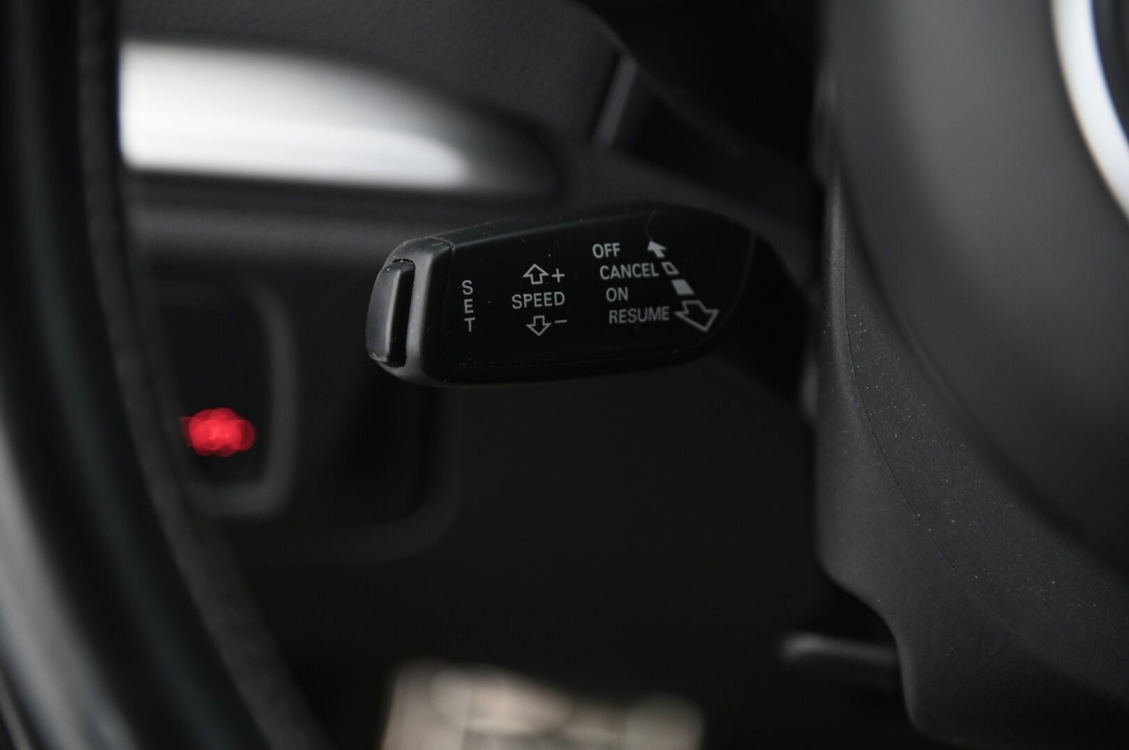 Audi S3 2015 Sportback 2,0 TFSI 221 kW quattro S tronic - Suomi-auto | Lohko | Navi | Vakkari | Flatbottom ratti | Sporttipenkit | Nahka-Alcantara