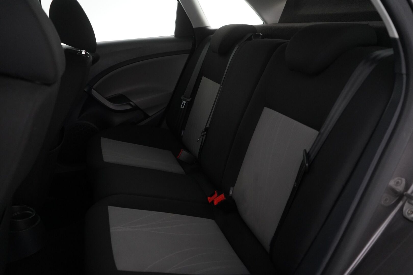 Seat Ibiza ST 2015 1,2 TSI 85 Style *Lohko+sisä / Cruise / Ilmastointi* - KATSO HINTA! / Suomi-auto / Metalliväri / Kahdet hyvät renkaat