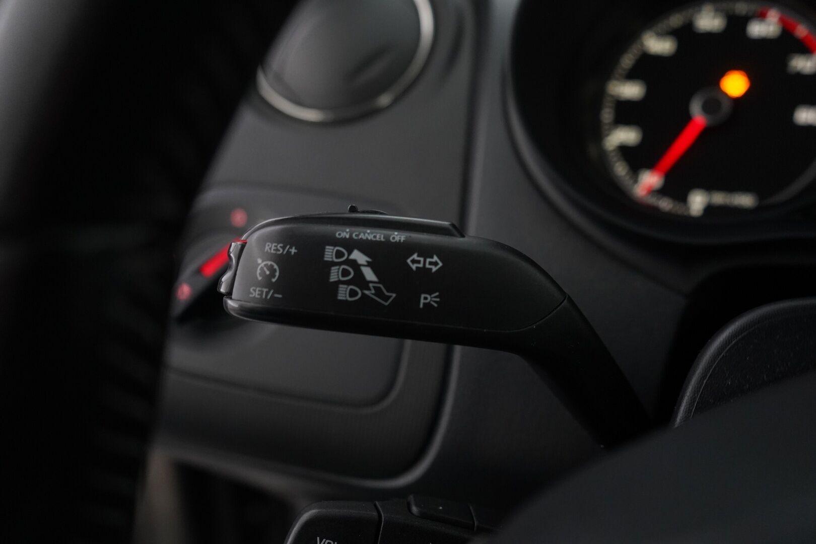 Seat Ibiza ST 2015 1,2 TSI 85 Style *Lohko+sisä / Cruise / Ilmastointi* - KATSO HINTA! / Suomi-auto / Metalliväri / Kahdet hyvät renkaat