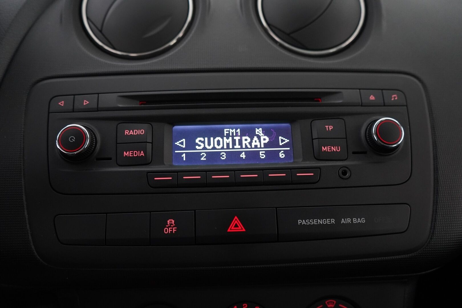 Seat Ibiza ST 2015 1,2 TSI 85 Style *Lohko+sisä / Cruise / Ilmastointi* - KATSO HINTA! / Suomi-auto / Metalliväri / Kahdet hyvät renkaat