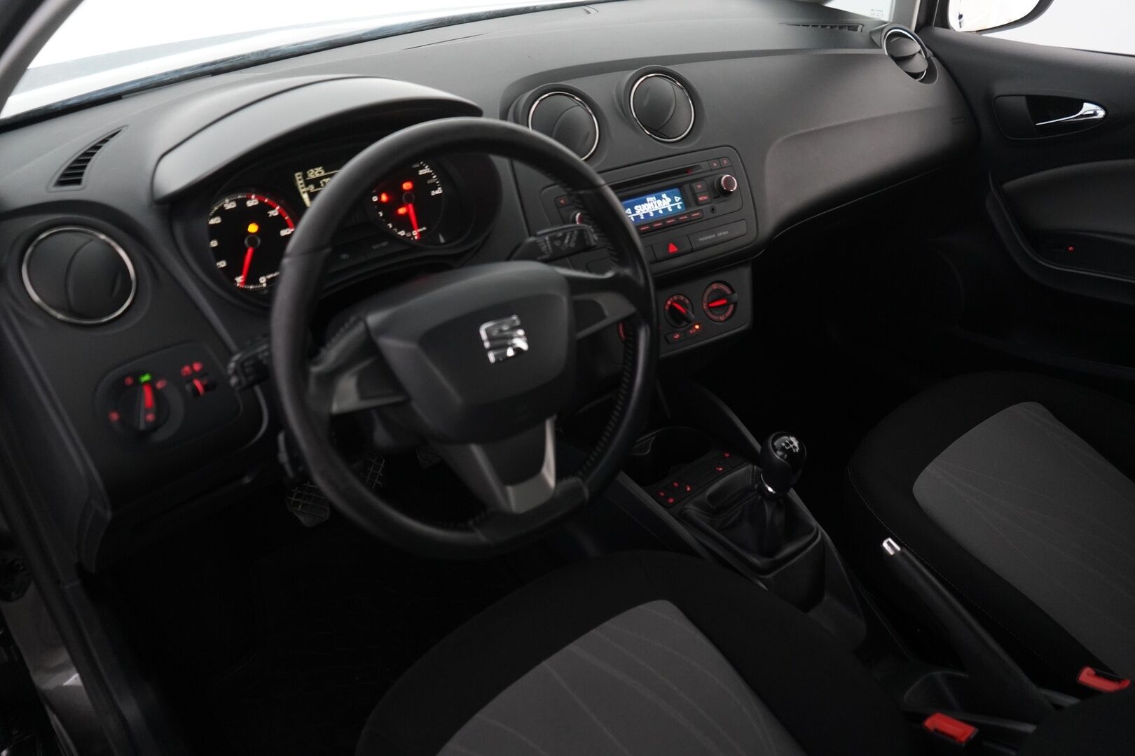 Seat Ibiza ST 2015 1,2 TSI 85 Style *Lohko+sisä / Cruise / Ilmastointi* - KATSO HINTA! / Suomi-auto / Metalliväri / Kahdet hyvät renkaat