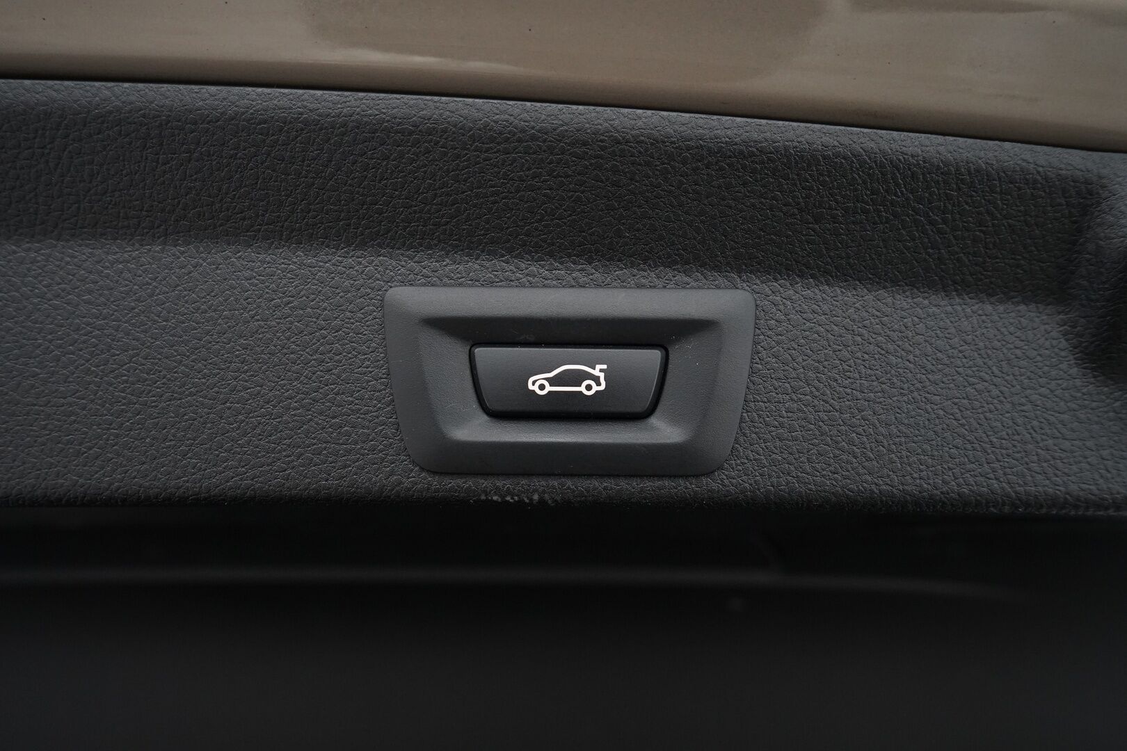 BMW 418 2015 F36 Gran Coupe 418d TwinPower Turbo A Business Aut. *Tutkat / Proffanavi / Ratinlämmitin / Urheiluistuimet* - Suomi auto / M-Sport sisäpaketti / Juuri katsastettu / Viimeisin huolto 6/25