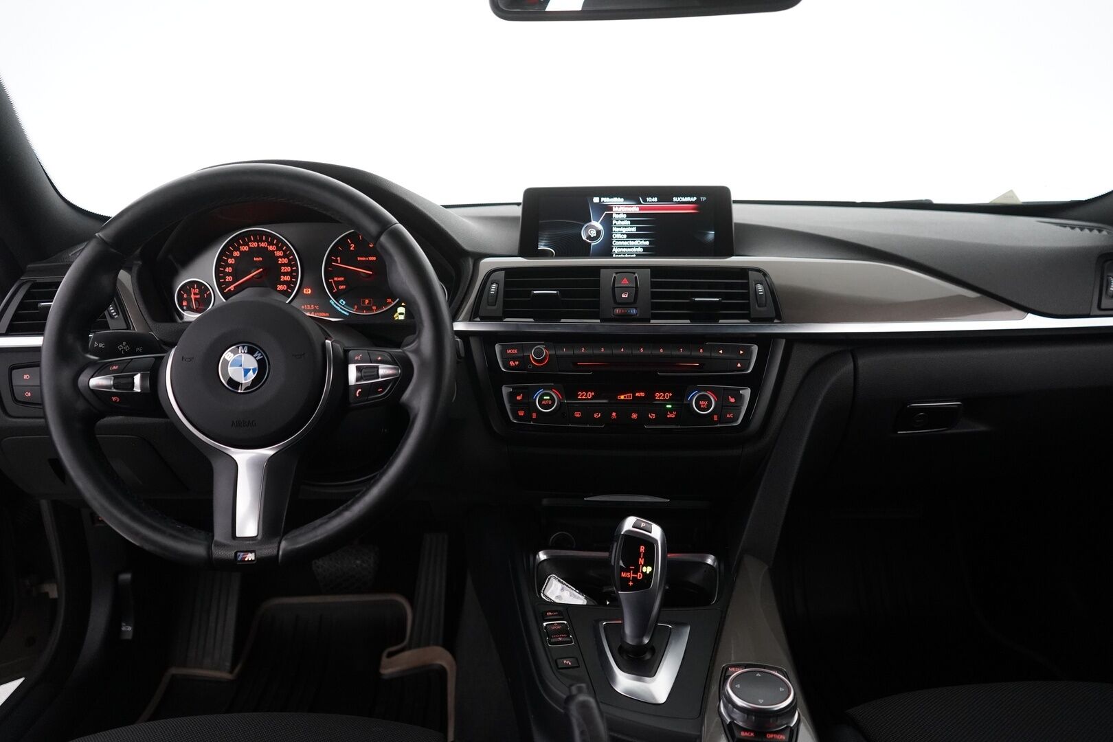 BMW 418 2015 F36 Gran Coupe 418d TwinPower Turbo A Business Aut. *Tutkat / Proffanavi / Ratinlämmitin / Urheiluistuimet* - Suomi auto / M-Sport sisäpaketti / Juuri katsastettu / Viimeisin huolto 6/25