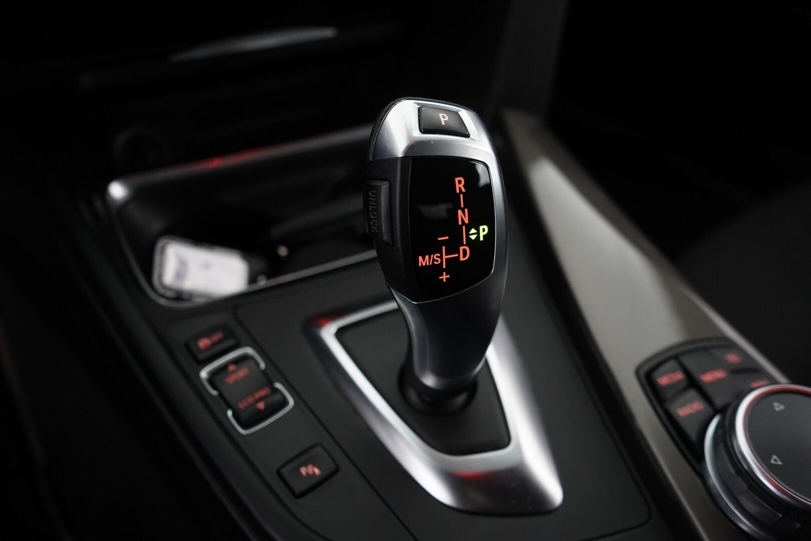 BMW 418 2015 F36 Gran Coupe 418d TwinPower Turbo A Business Aut. *Tutkat / Proffanavi / Ratinlämmitin / Urheiluistuimet* - KATSO KAMPANJAHINTA! / Suomi-auto / M-Sport- sisäpaketti / Juuri katsastettu / Viimeisin huolto 6/25 - HULLUT BLACKWEEK JATKOT - KORKOTARJOUS 2,49%