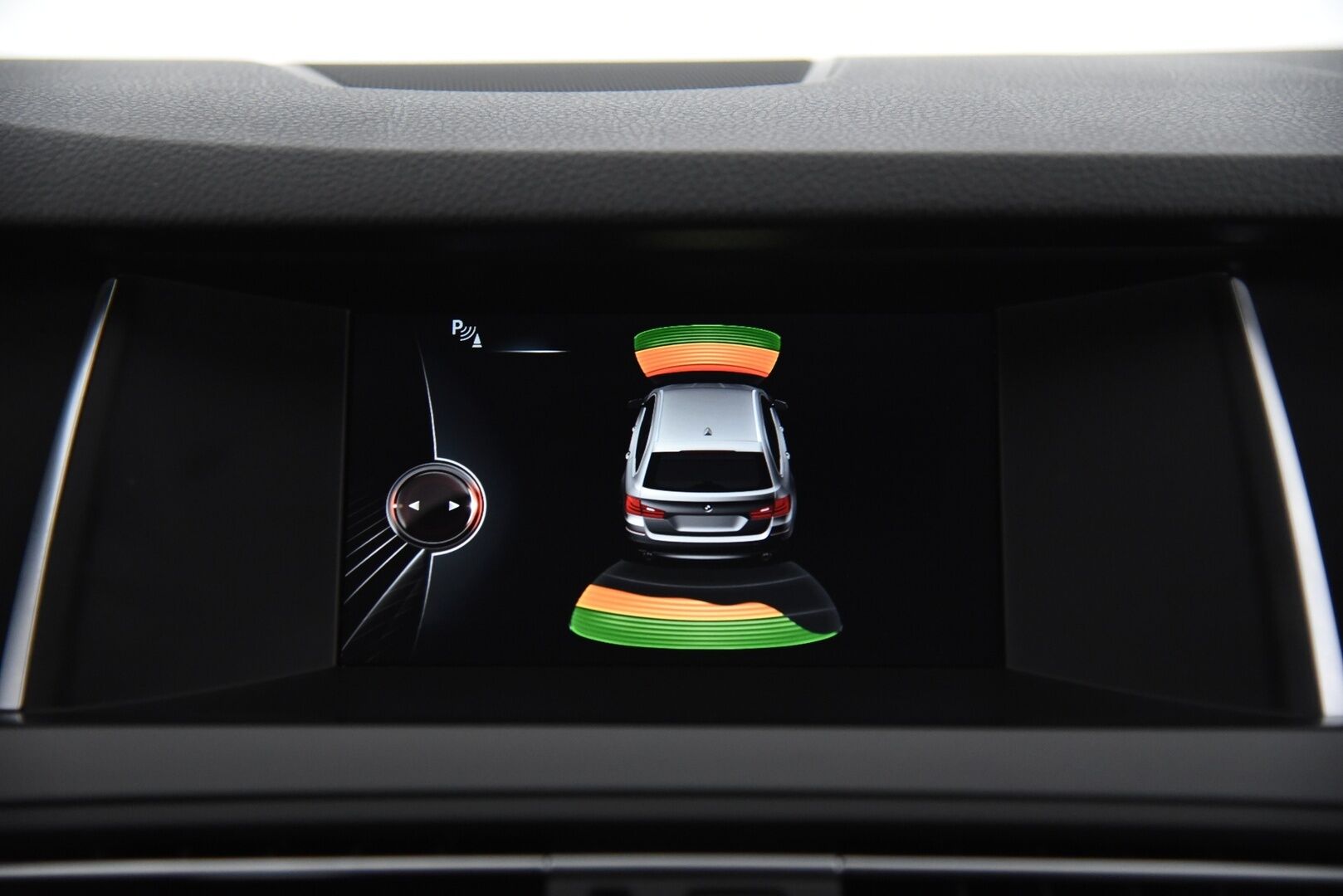 BMW 520 2015 F11 Touring 520d TwinPower Turbo A Limited xDrive Edition Exclusive * Webasto / Vetokoukku / Sport-penkit / Nahat * - 2-om Suomi-auto / LED / Ambiente valaistus - HULLUT AVAJAISHULINAT KORKOTARJOUS 3,29 %