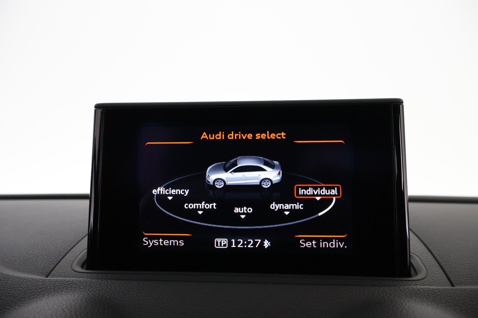 Audi A3 2016 Sedan Land of quattro S line Edition 1,6 TDI 81 kW quattro - Suomi-auto | S-Line | Koukku | Vakkari | Urheiluistuimet | LED | Lohko+sis | Bluetooth