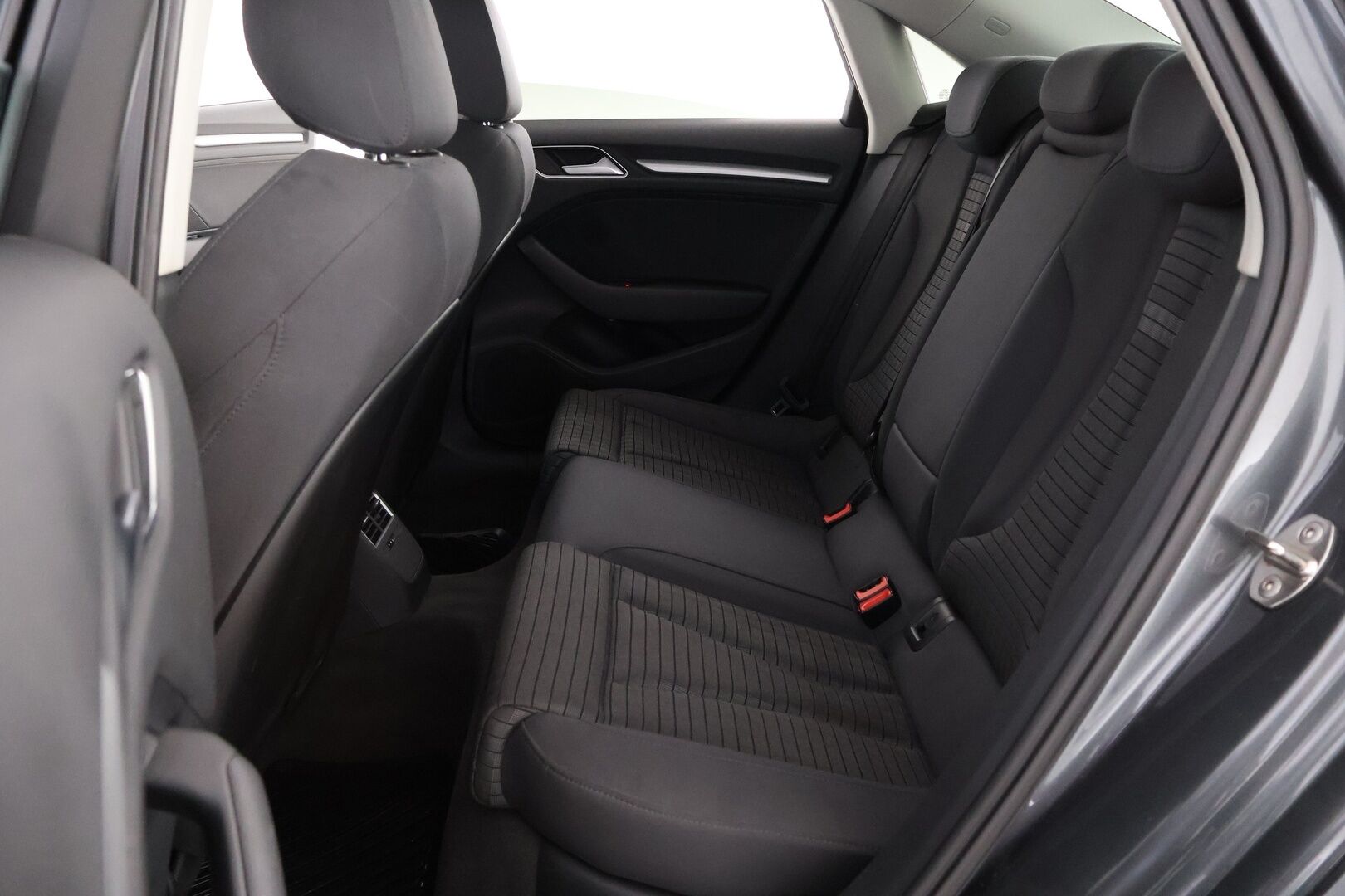 Audi A3 2016 Sedan Land of quattro S line Edition 1,6 TDI 81 kW quattro - Suomi-auto | S-Line | Koukku | Vakkari | Urheiluistuimet | LED | Lohko+sis | Bluetooth