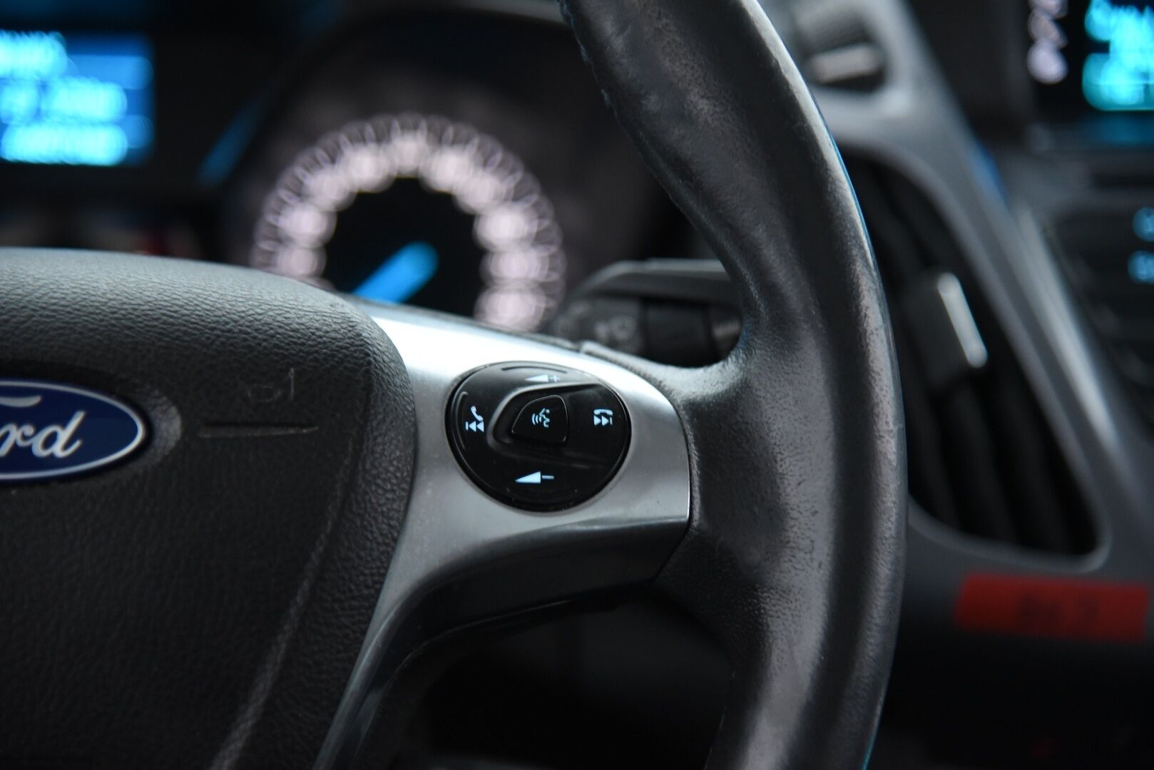 Ford Grand Tourneo Connect 2016 1,5 TDCi 120 hv PowerShift A6 Titanium / Myydään huutokaupat.com:issa! - Invaramppi! / Pegabus taksi / Suomi-auto / Todella siisti metreihin!