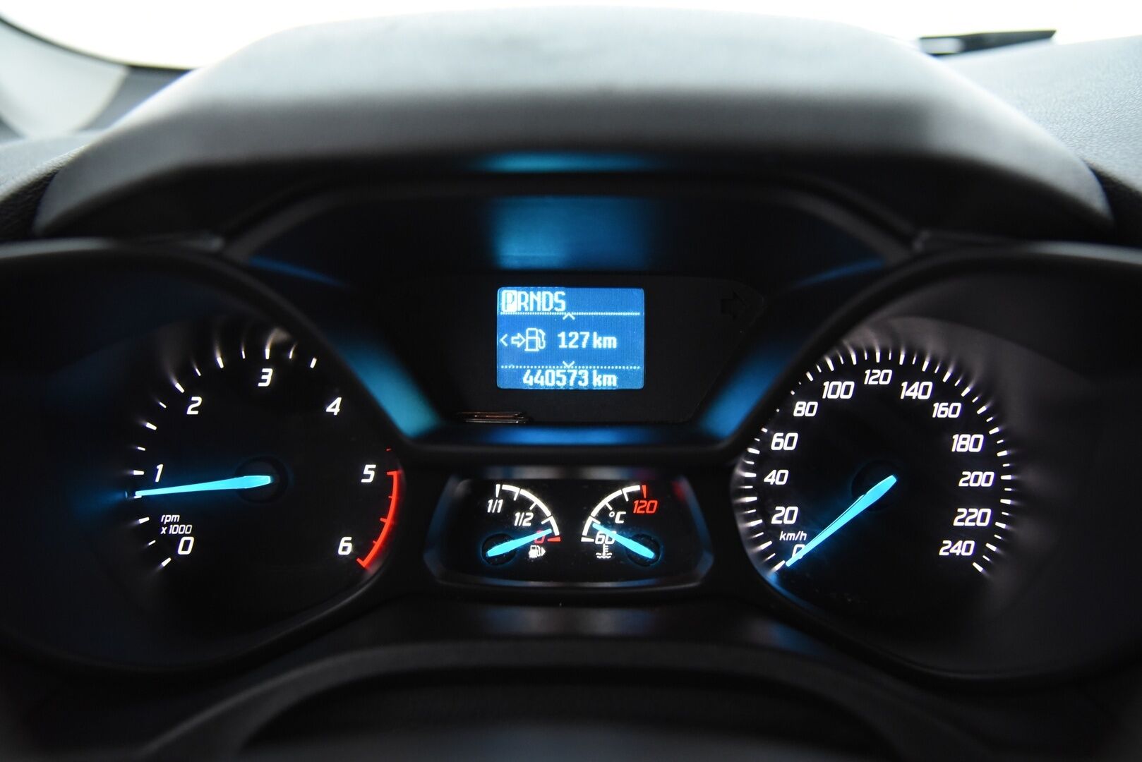 Ford Grand Tourneo Connect 2016 1,5 TDCi 120 hv PowerShift A6 Titanium / Myydään huutokaupat.com:issa! - Invaramppi! / Pegabus taksi / Suomi-auto / Todella siisti metreihin!