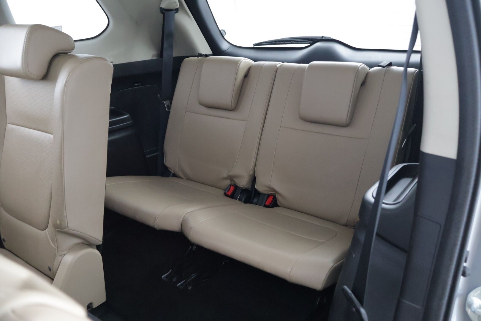 Mitsubishi Outlander 2016 2,2 DI-D Instyle NAVI AT 4WD 7P Business - ACC / Koukku / Nahat / Sähkökontti / Lohko