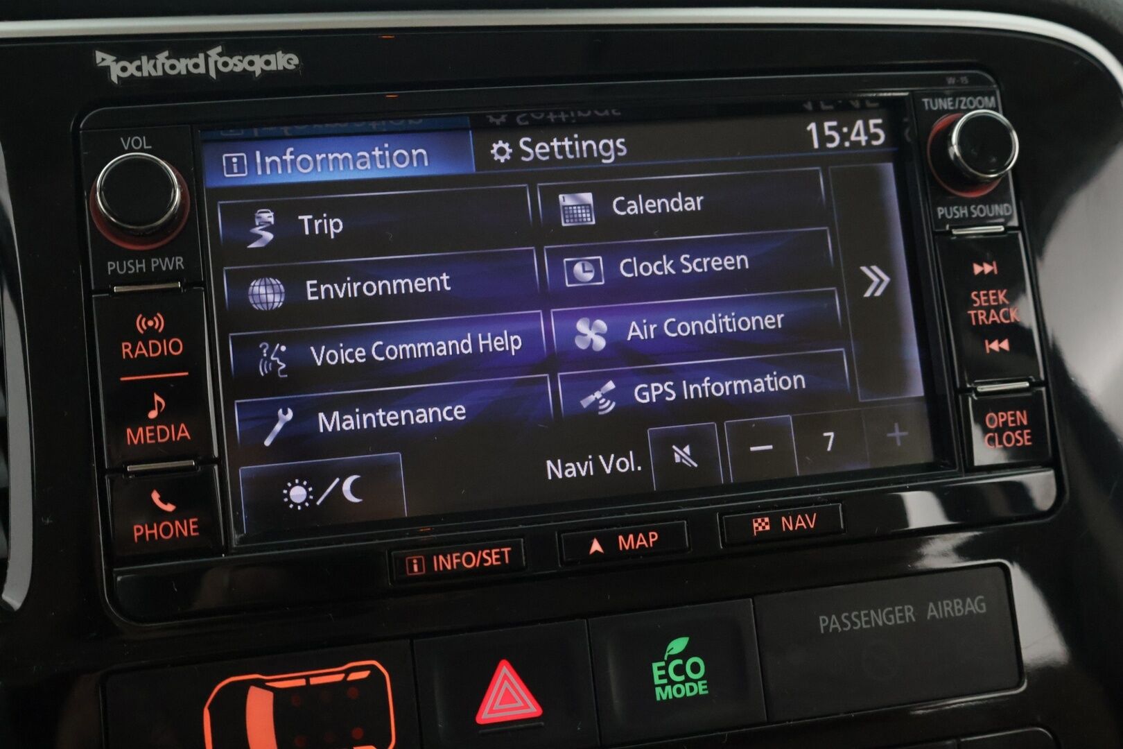 Mitsubishi Outlander 2016 2,2 DI-D Instyle NAVI AT 4WD 7P Business - ACC / Koukku / Nahat / Sähkökontti / Lohko
