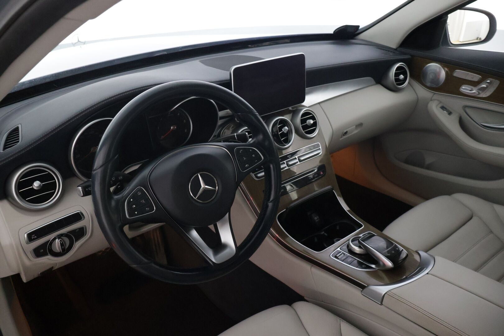 Mercedes-Benz C 2015 250 BlueTec 4Matic T A Premium Business - | Vaaleat nahat muisteilla | Isompi näyttö | ILS | Burmester | Neliveto | Ilma-alusta | Taittuva koukku | Uudet kesä- ja talvirenkaat