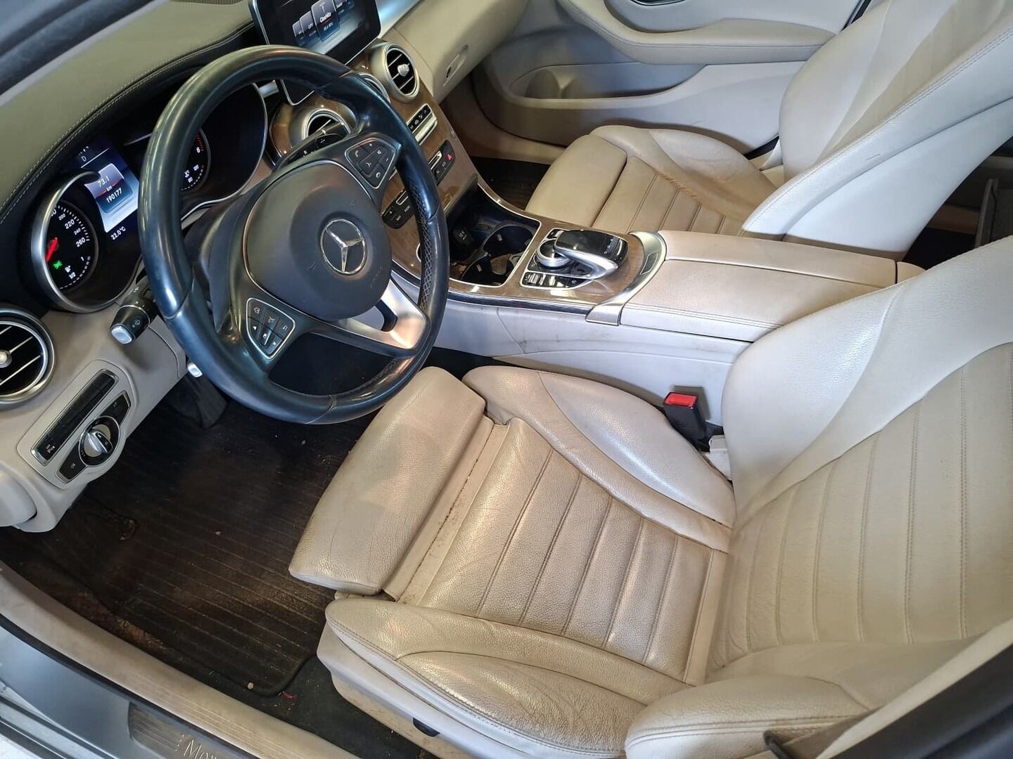 Mercedes-Benz C 2015 250 BlueTec 4Matic T A Premium Business - | Vaaleat nahat muisteilla | Isompi näyttö | ILS | Burmester | Neliveto | Ilma-alusta | Taittuva koukku |
