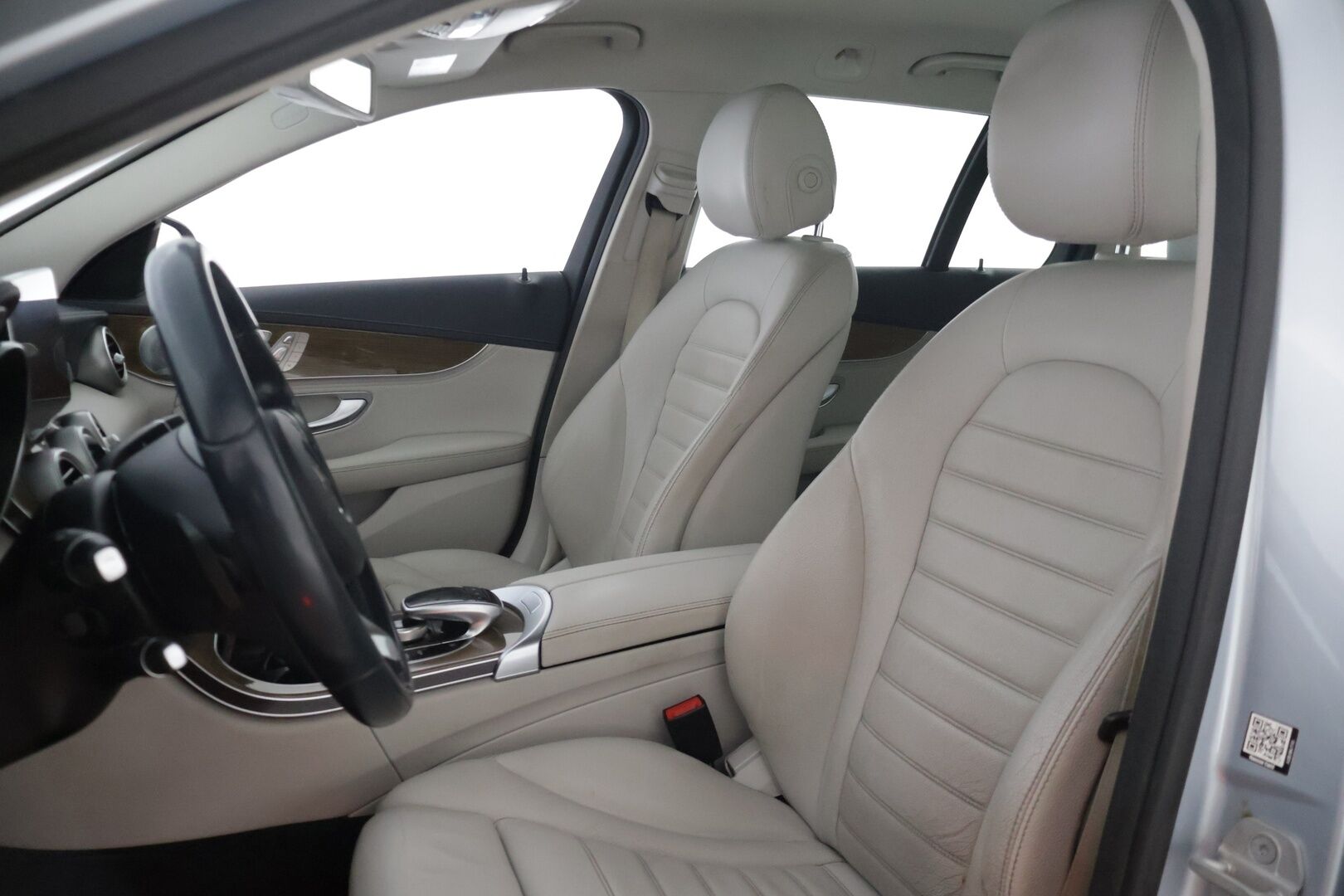 Mercedes-Benz C 2015 250 BlueTec 4Matic T A Premium Business - | Vaaleat nahat muisteilla | Isompi näyttö | ILS | Burmester | Neliveto | Ilma-alusta | Taittuva koukku | Uudet kesä- ja talvirenkaat
