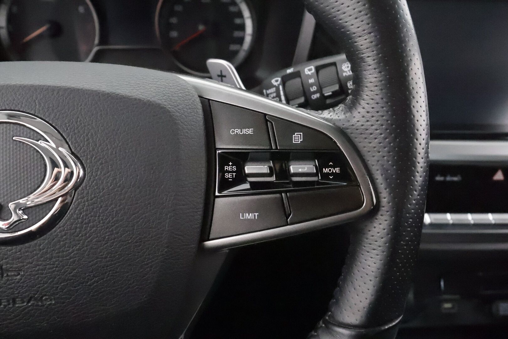 SsangYong Korando 2021 G1,5T 2WD 6AT QUARTZ * Vakkari / P.kamera / Navi / Lohko+Sisä / Koukku / Ratinlämmitin / Kaistavahti * - 1.Om Suomi-auto / Kahdet renkaat aluvanteilla