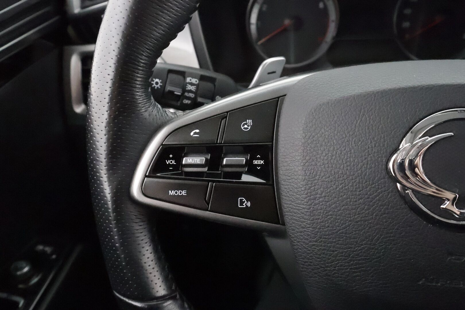 SsangYong Korando 2021 G1,5T 2WD 6AT QUARTZ * Vakkari / P.kamera / Navi / Lohko+Sisä / Koukku / Ratinlämmitin / Kaistavahti * - 1.Om Suomi-auto / Kahdet renkaat aluvanteilla