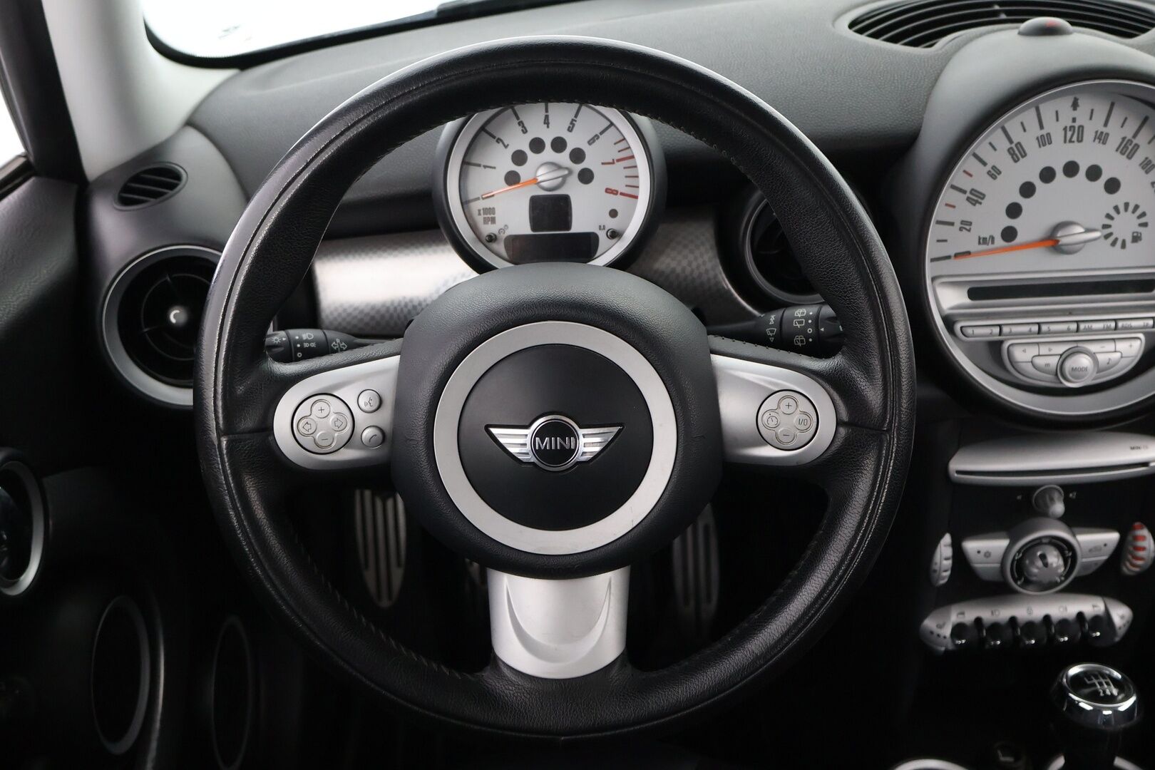 MINI Cooper S 2009 R56 Hatchback - YritysOutlet - Myydään vain yrityksille - – Tämä auto myydään YritysOutlet -valikoimasta vain yritykselle