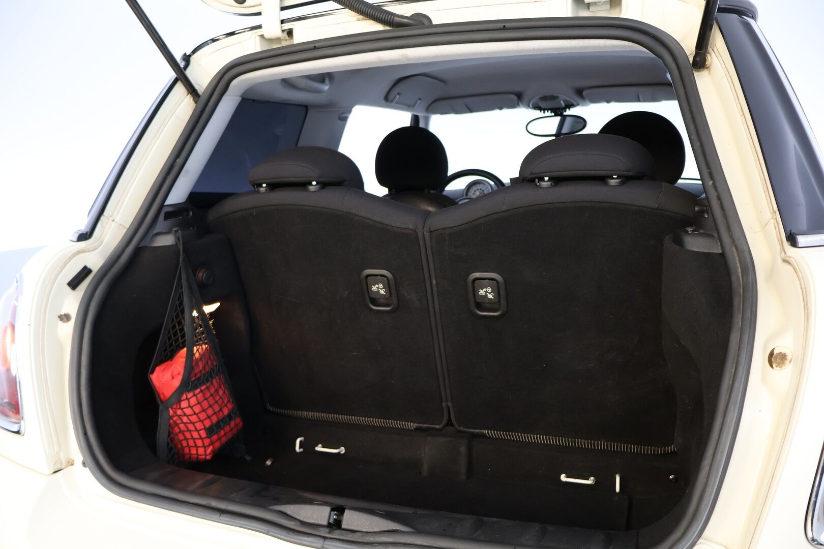 MINI Cooper S 2009 R56 Hatchback - YritysOutlet - Myydään vain yrityksille - – Tämä auto myydään YritysOutlet -valikoimasta vain yritykselle
