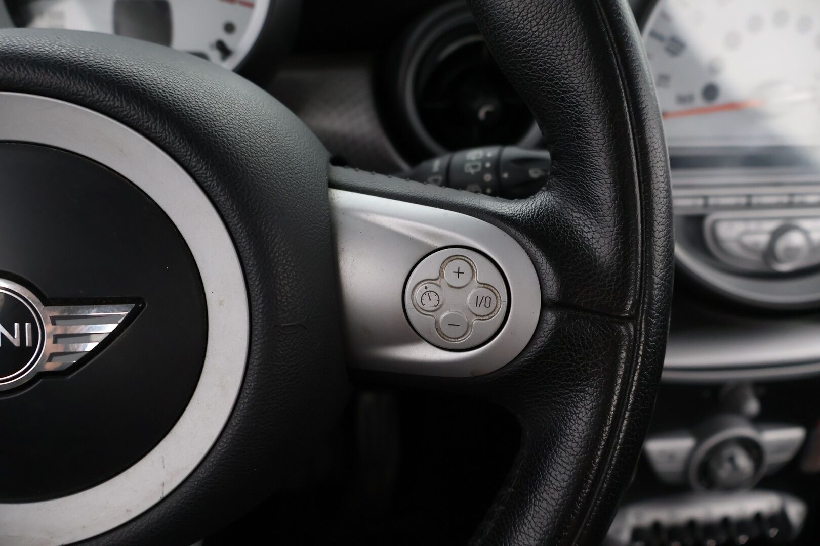 MINI Cooper S 2009 R56 Hatchback - YritysOutlet - Myydään vain yrityksille - – Tämä auto myydään YritysOutlet -valikoimasta vain yritykselle