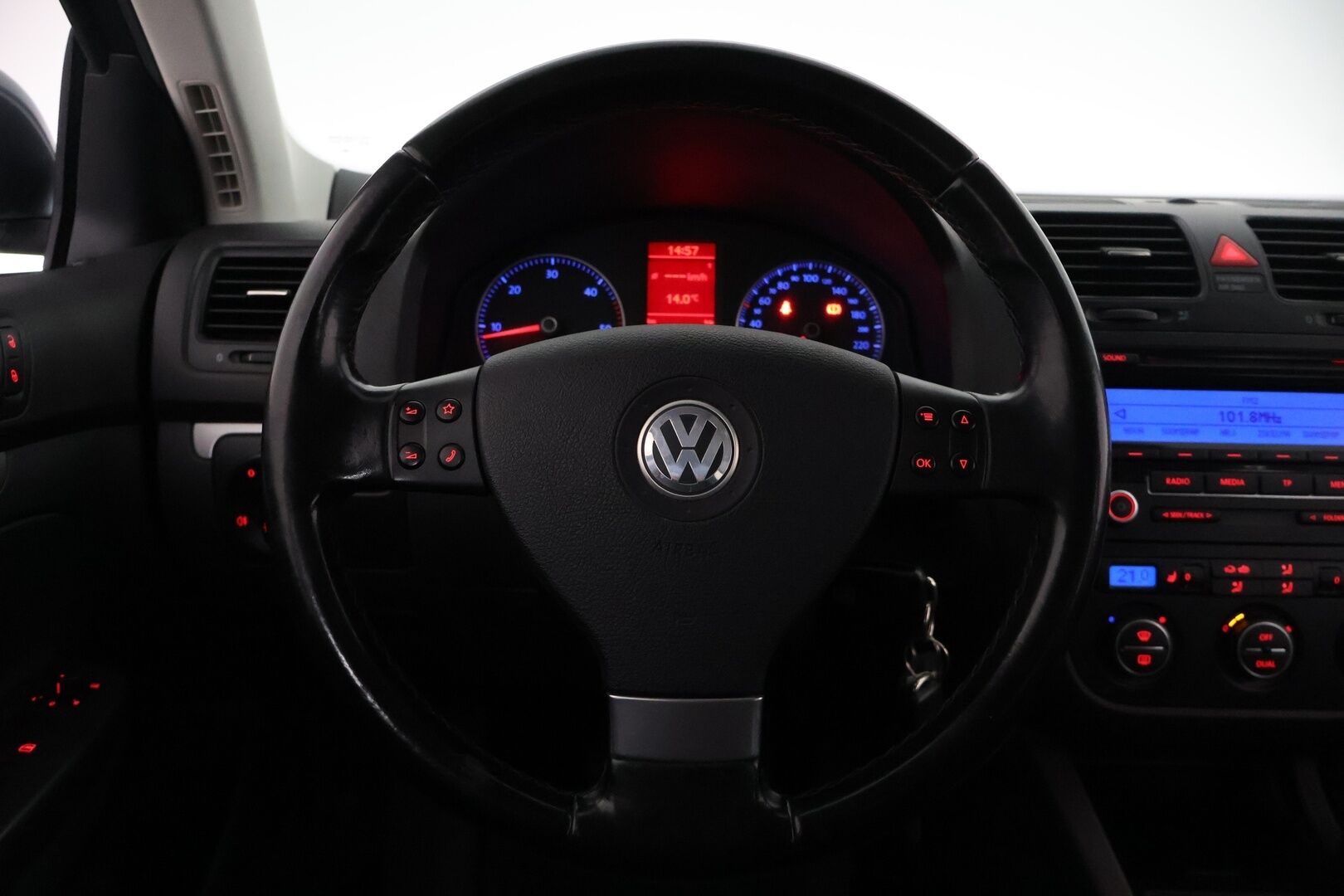 Volkswagen Golf 2009 Variant Sportline 2,0 TDI 103 kW PowerDiesel  - Myydään Huutokaupat.comissa - Suomi-auto | Vakkari | Koukku | Myydään Huutokaupat.comissa