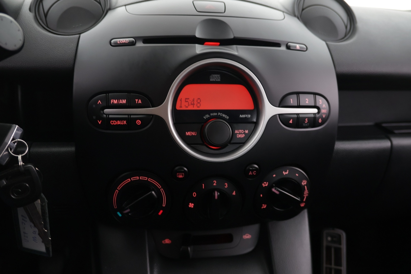 Mazda Mazda2 2008 1,3 Classic 5MT 5ov Z01 / Kahdet renkaat aluilla / Suomi-auto / Ilmastointi