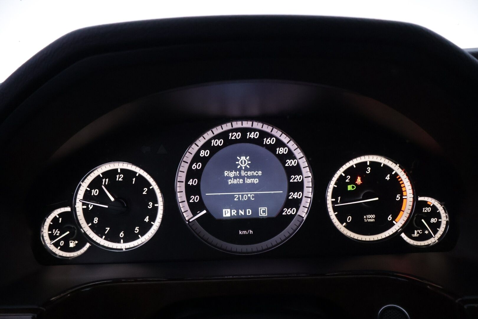 Mercedes-Benz E 2010 250 CDI BE T A Business *Myydään Huutokaupat.com* - | Webasto | Koukku | Vakkari | Suomi-auto |