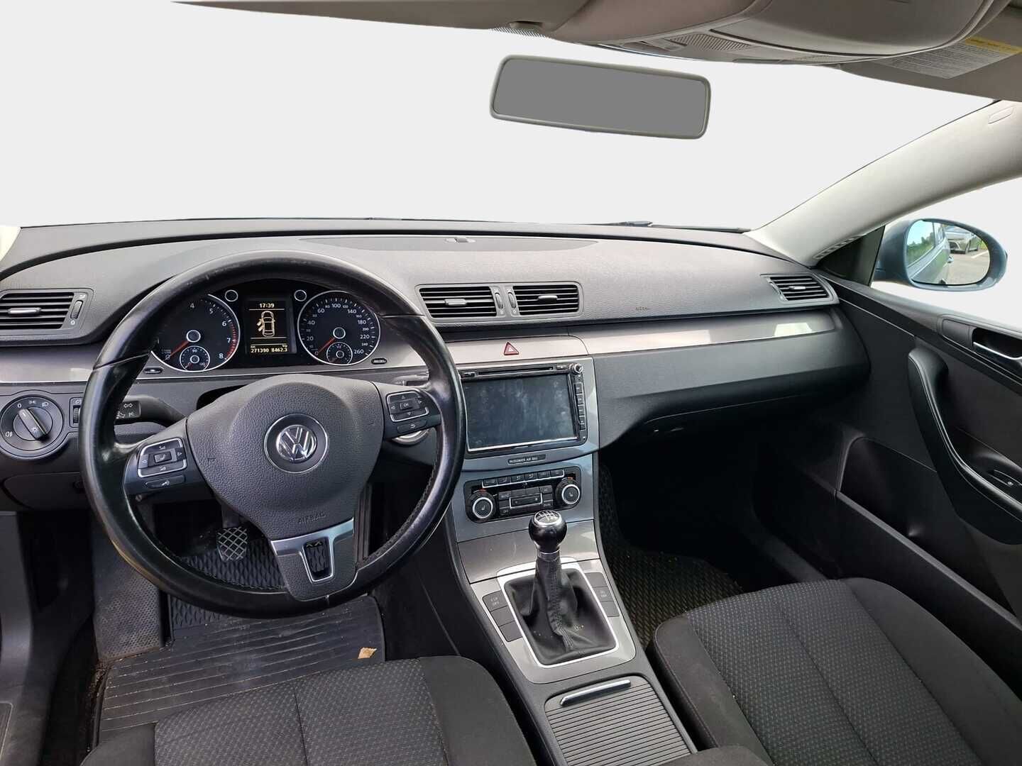 Volkswagen Passat 2010 Sedan 1,4 TSI 90 kW (122 hv) BlueMotion ** Suomi-Auto / Vakkari / Vetokoukku / Autom.Ilmastointi / Xenon ** - | Yritys Outlet Myydään vain yrityksille! | 2x erinomaiset renkaat | Vakkari | Koukku | Autom.ilmastointi | Jakopää juuri tehty! |