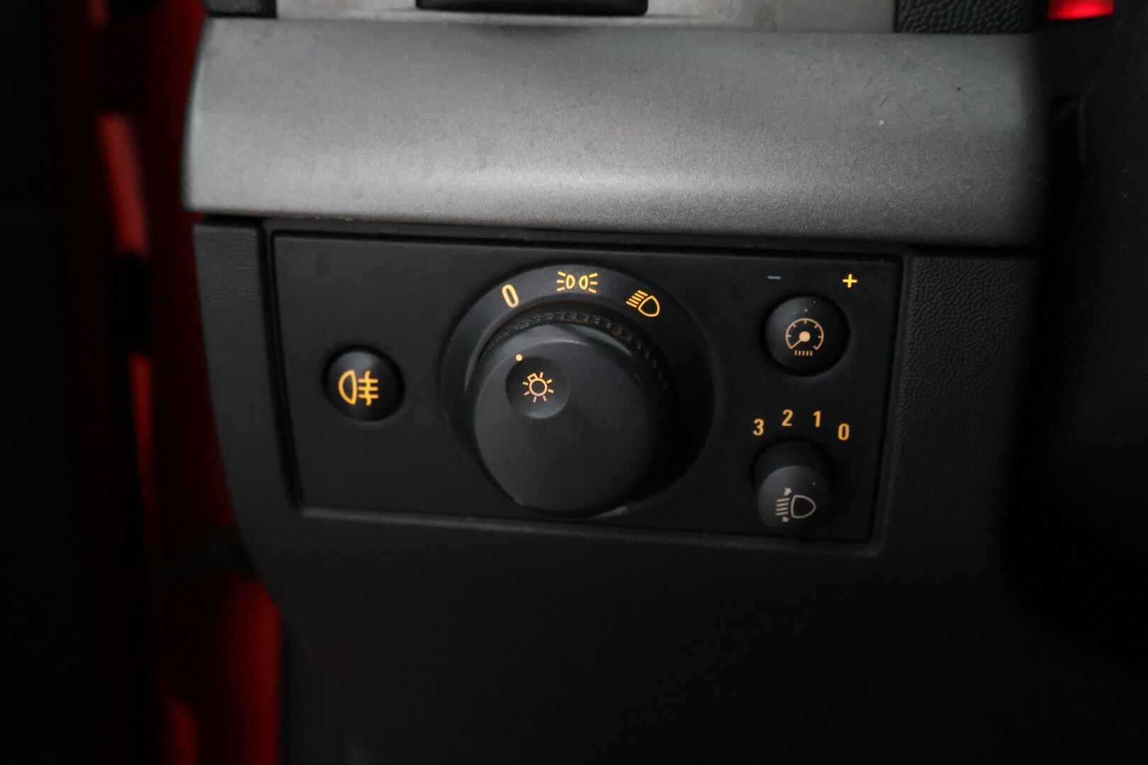 Opel Vectra 2005 5D VECTRA STW 1.8-ZCF35/283 **YritysOutlet - Myydään vain yrityksille - Suomi-auto / Huoltokirja / Lohkolämmitin / Vakkari / Vetokoukku*