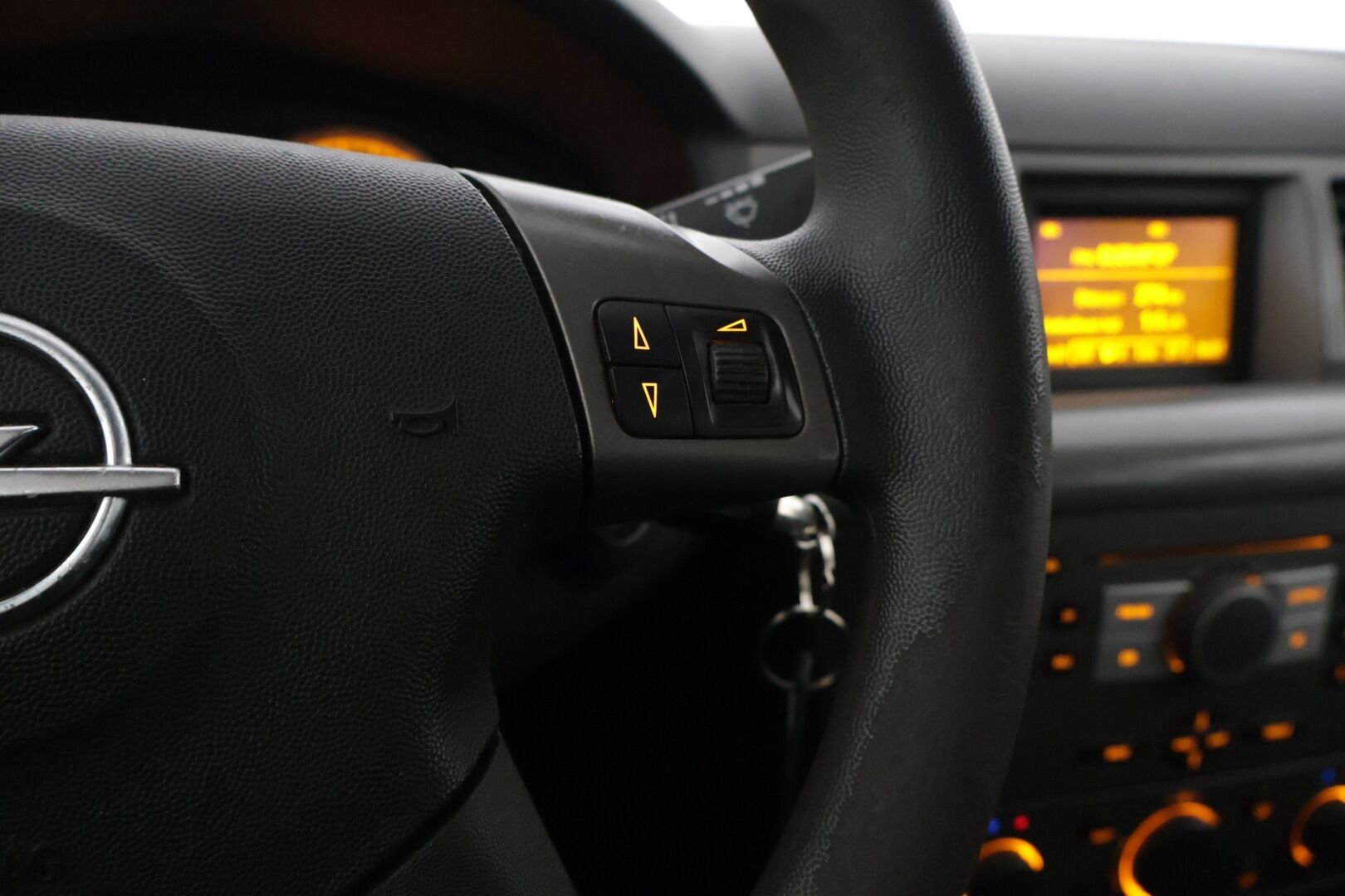 Opel Vectra 2005 5D VECTRA STW 1.8-ZCF35/283 **YritysOutlet - Myydään vain yrityksille - Suomi-auto / Huoltokirja / Lohkolämmitin / Vakkari / Vetokoukku*