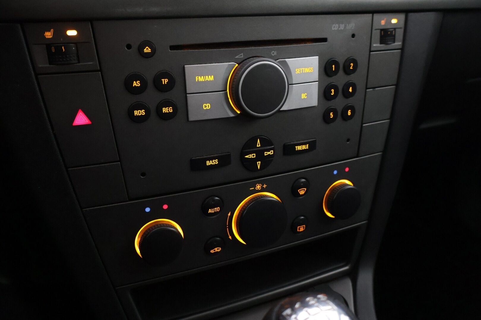 Opel Vectra 2005 5D VECTRA STW 1.8-ZCF35/283 **YritysOutlet - Myydään vain yrityksille - Suomi-auto / Huoltokirja / Lohkolämmitin / Vakkari / Vetokoukku*