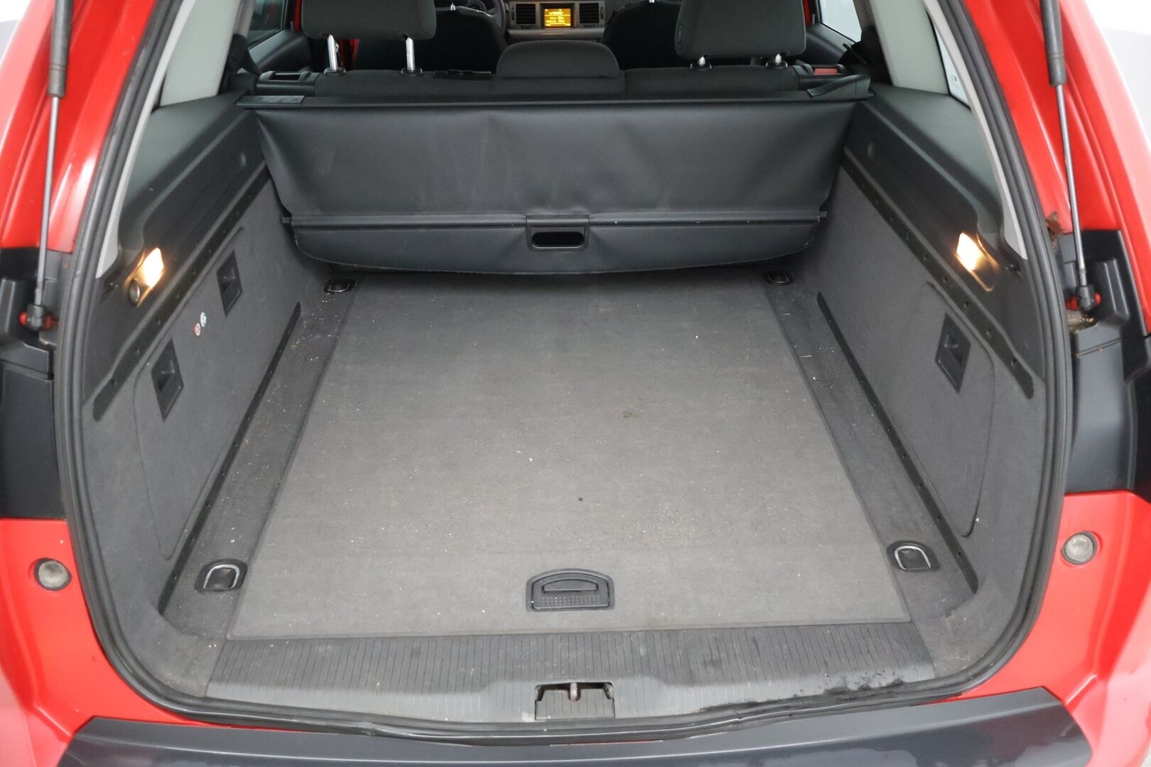 Opel Vectra 2005 5D VECTRA STW 1.8-ZCF35/283 **YritysOutlet - Myydään vain yrityksille - Suomi-auto / Huoltokirja / Lohkolämmitin / Vakkari / Vetokoukku*