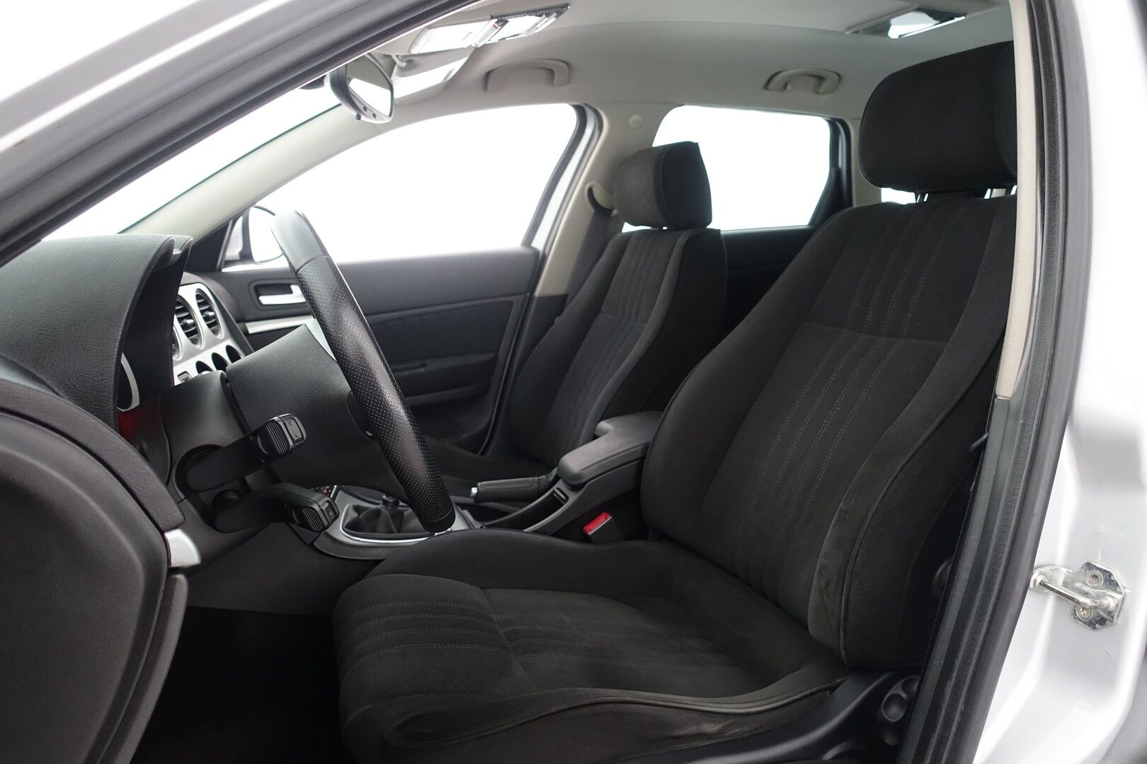 Alfa Romeo 159 2011 Sportwagon 2,0 JTDm 170hv Business Diesel - Myydään Huutokaupat.com - | Huoltokirja | Vakkari | Lohko+sisä | – Tämä auto myydään huutokaupat.com -sivuston kautta